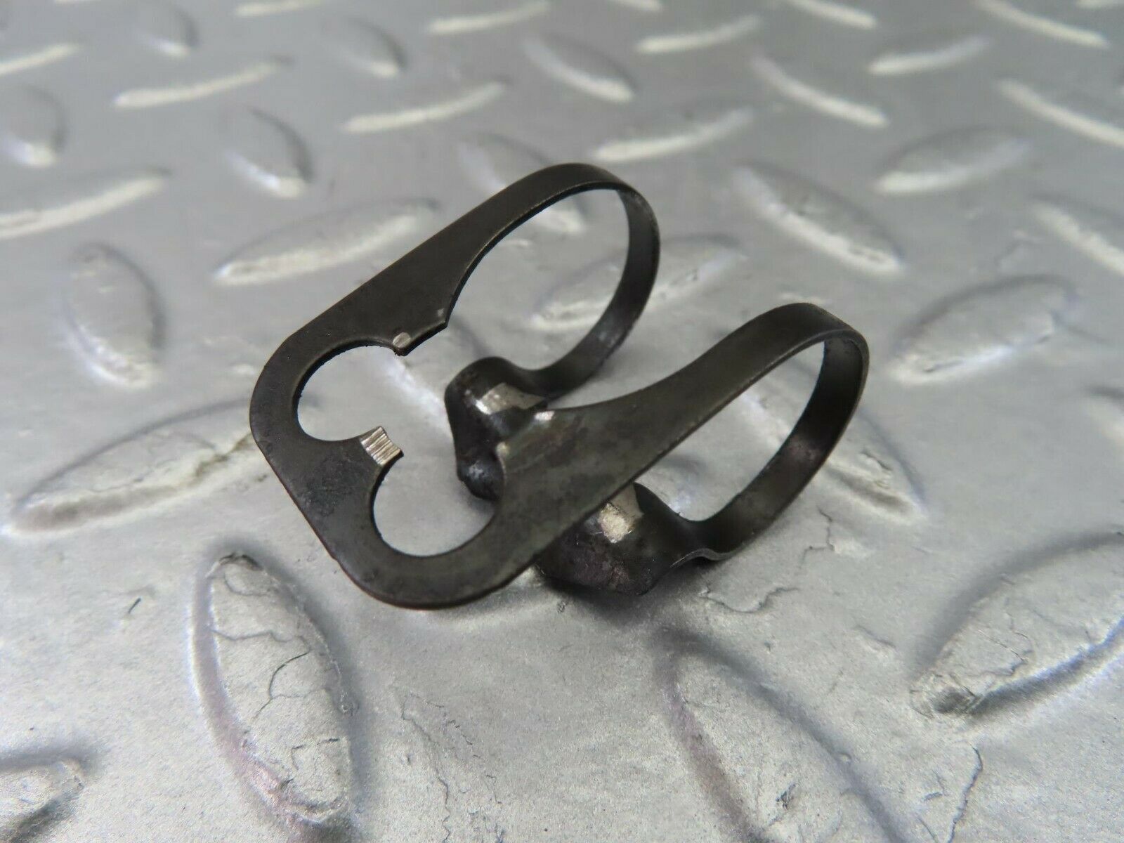 9859 Mercedes-Benz C123 280CE Coupe Valve Rocker Arm With Retaining Spring