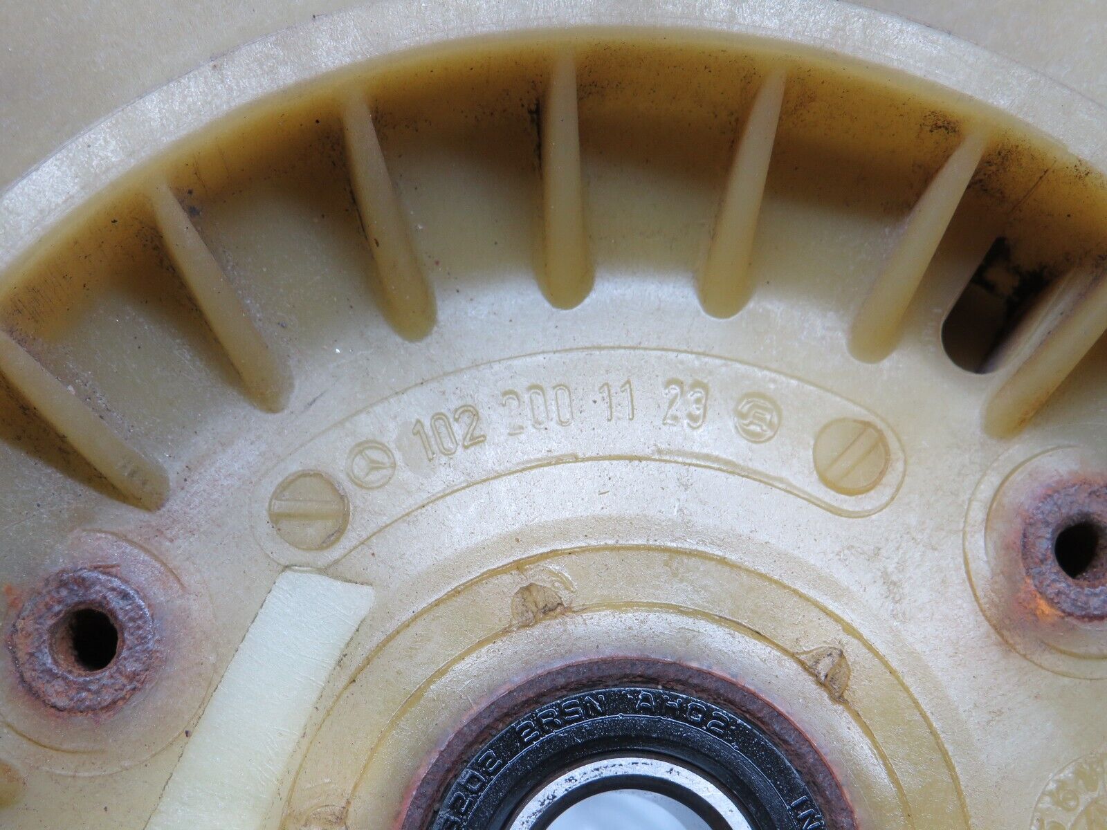 30435 Mercedes-Benz W124 230E Engine Cooling Fan 1022001123