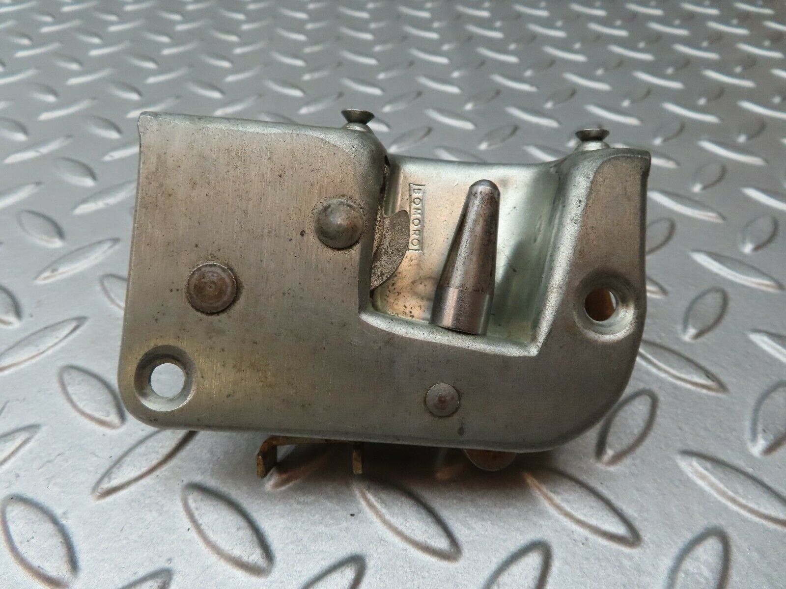 4767 Mercedes-Benz W114 280CE Coupe Right Door Lock Mechanism