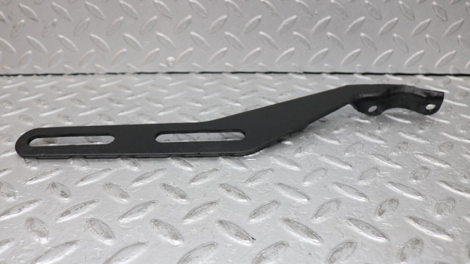 37214 Mercedes-Benz C126 420SEC Coupe Exhaust Bracket