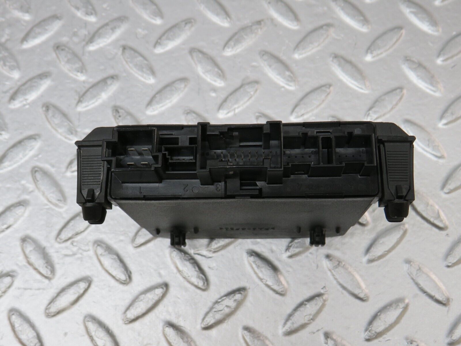 34759 Mercedes-Benz W210 320E Door Control Unit Front Right 2108207626