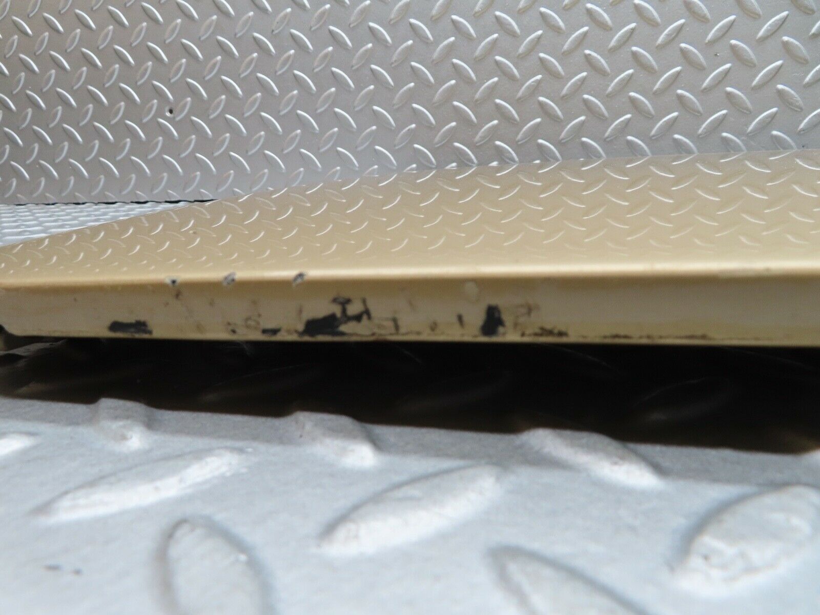 17085 Mercedes-Benz C107 380SLC Sunroof Panel