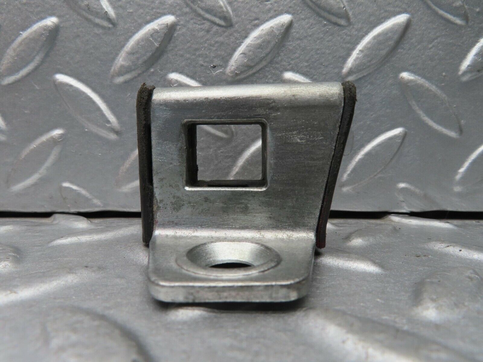 14588 Mercedes-Benz W201 190E Door Lock Latch Right Side