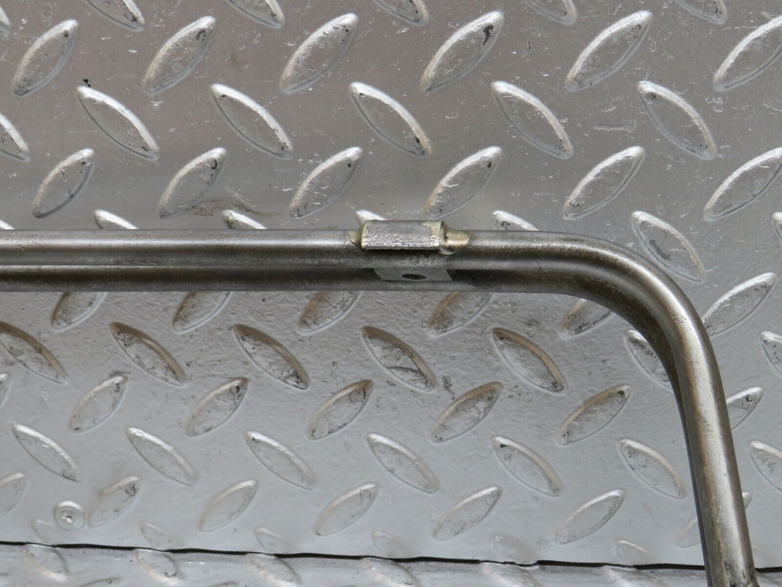 28434 Mercedes-Benz S123 240D Wagon Power Steering Pump Oil Pipe Hose