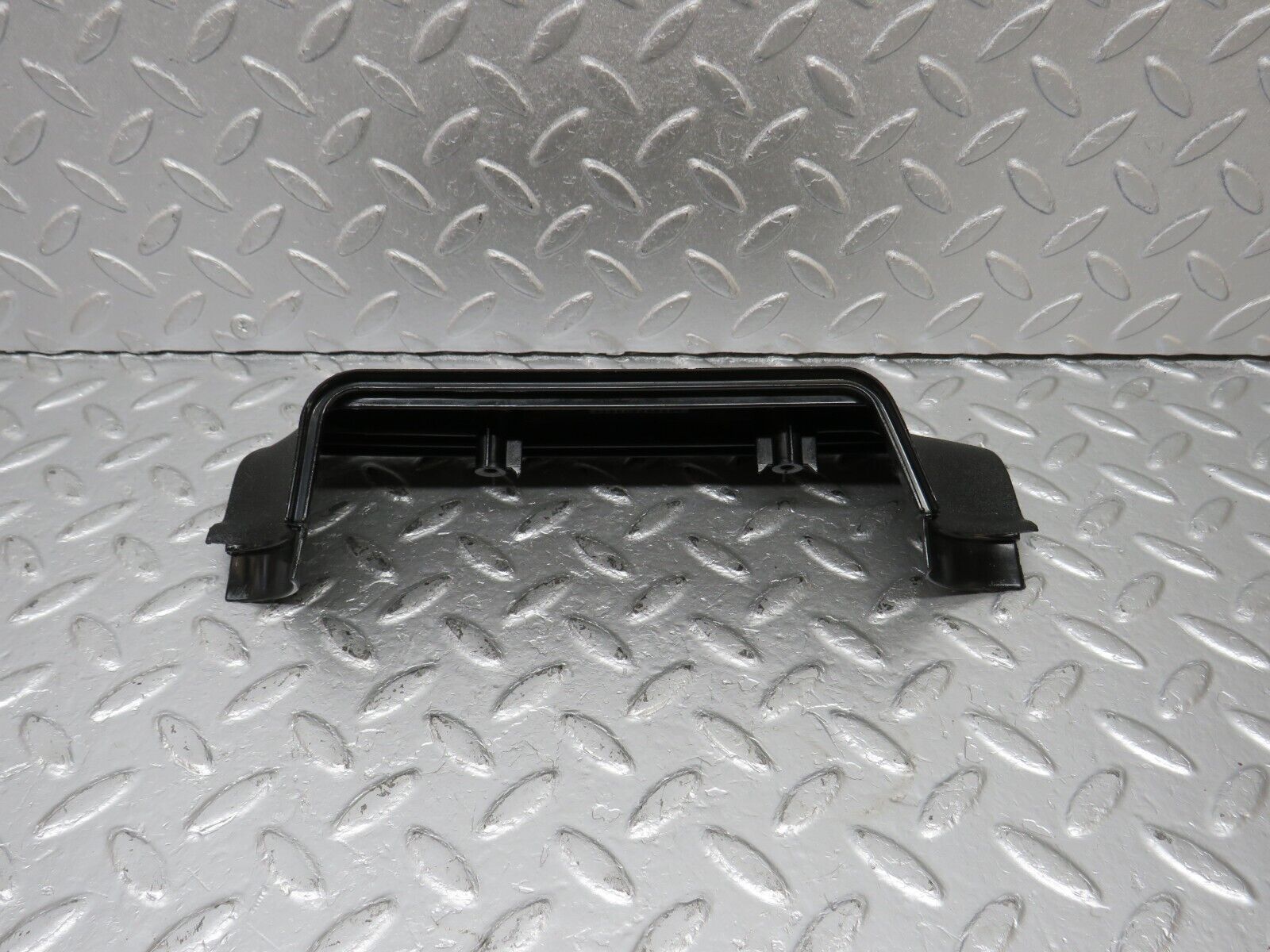 40557 Mercedes-Benz W126 B Pillar Bottom Cover Left Black 1266920122