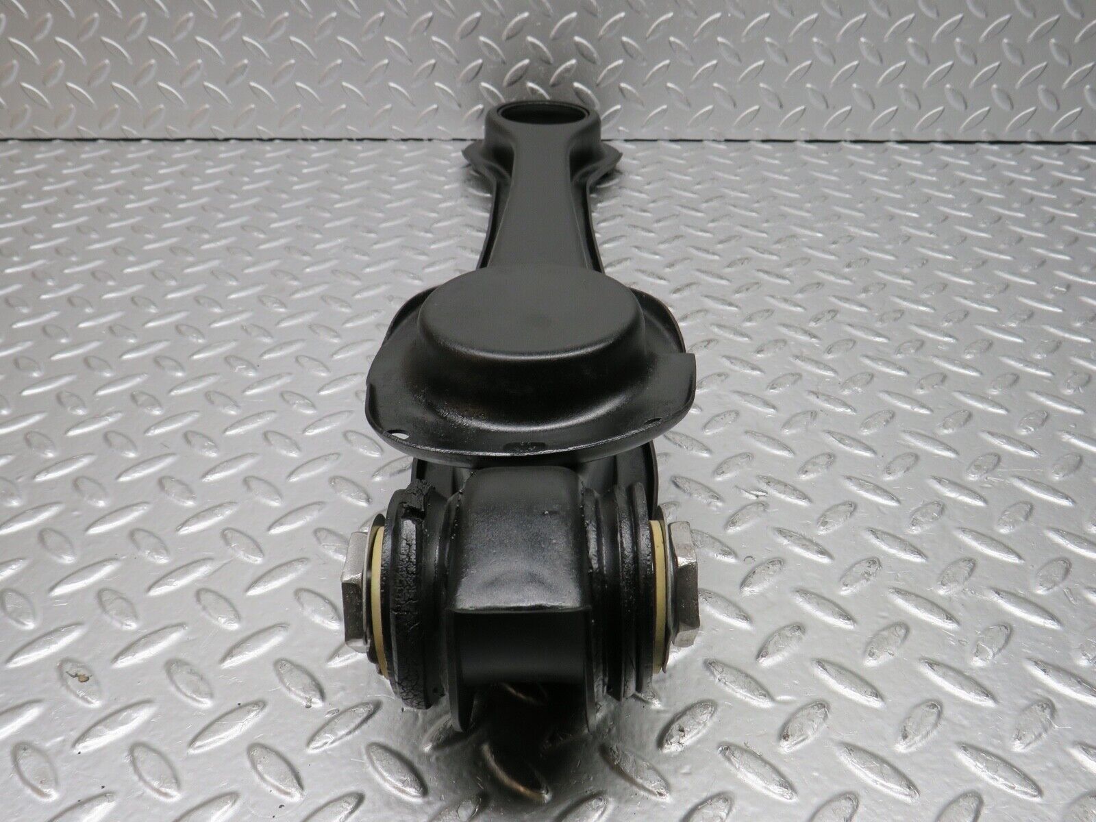 0392 Mercedes-Benz W108 280SE Rear Axle Spring Coil Mount