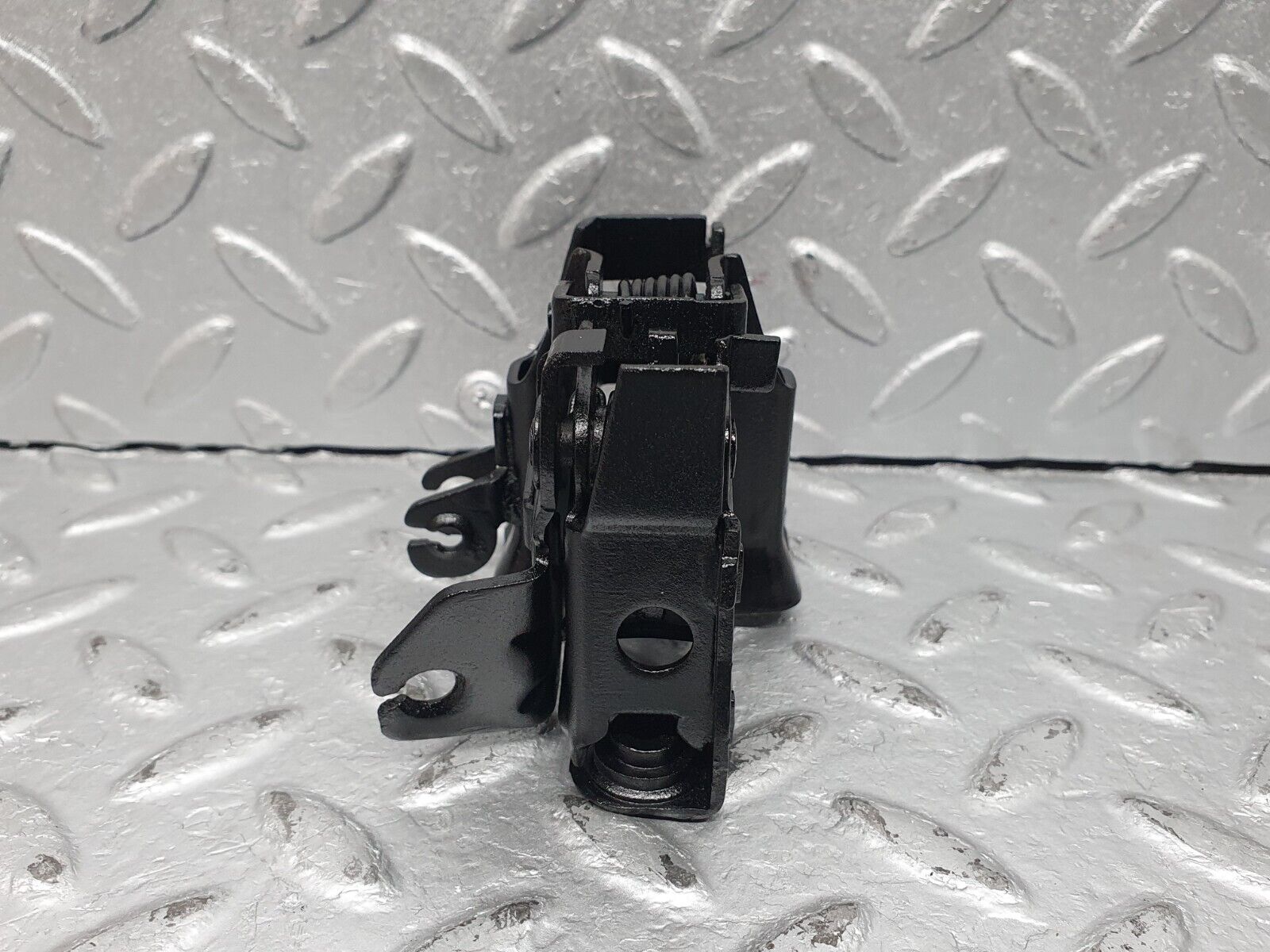 41149 Mercedes-Benz W126 300SE Bonnet Lock Catch Left Side 1268801160