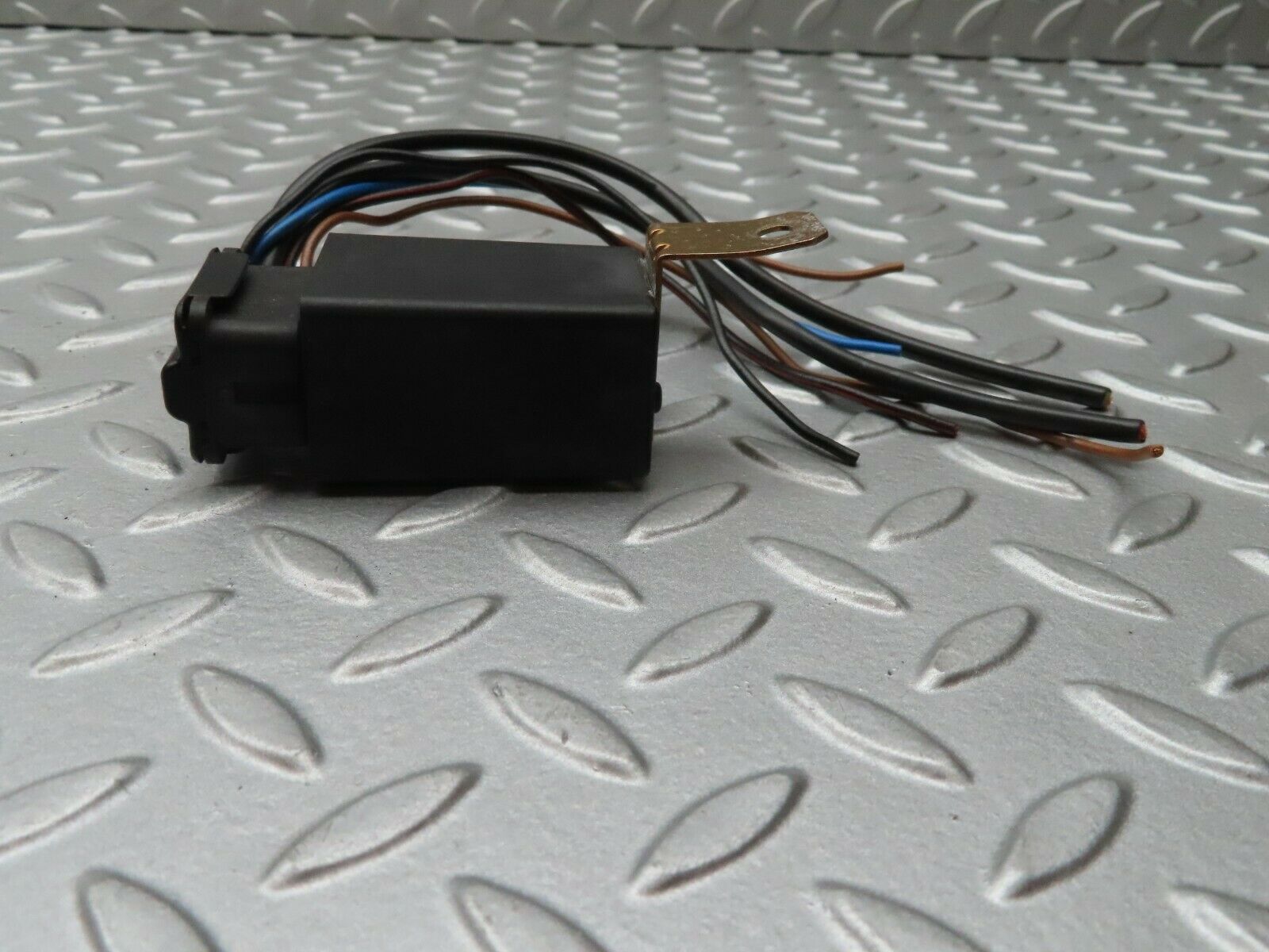 4191 Mercedes-Benz S123 200T Wagon Rear Heated Window Relay 1078200010