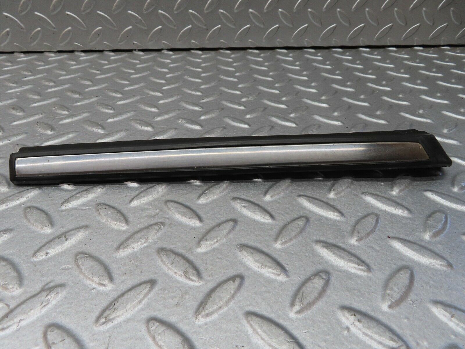 18503 Mercedes-Benz W123 200 Front Left Fender Wing Lower Trim