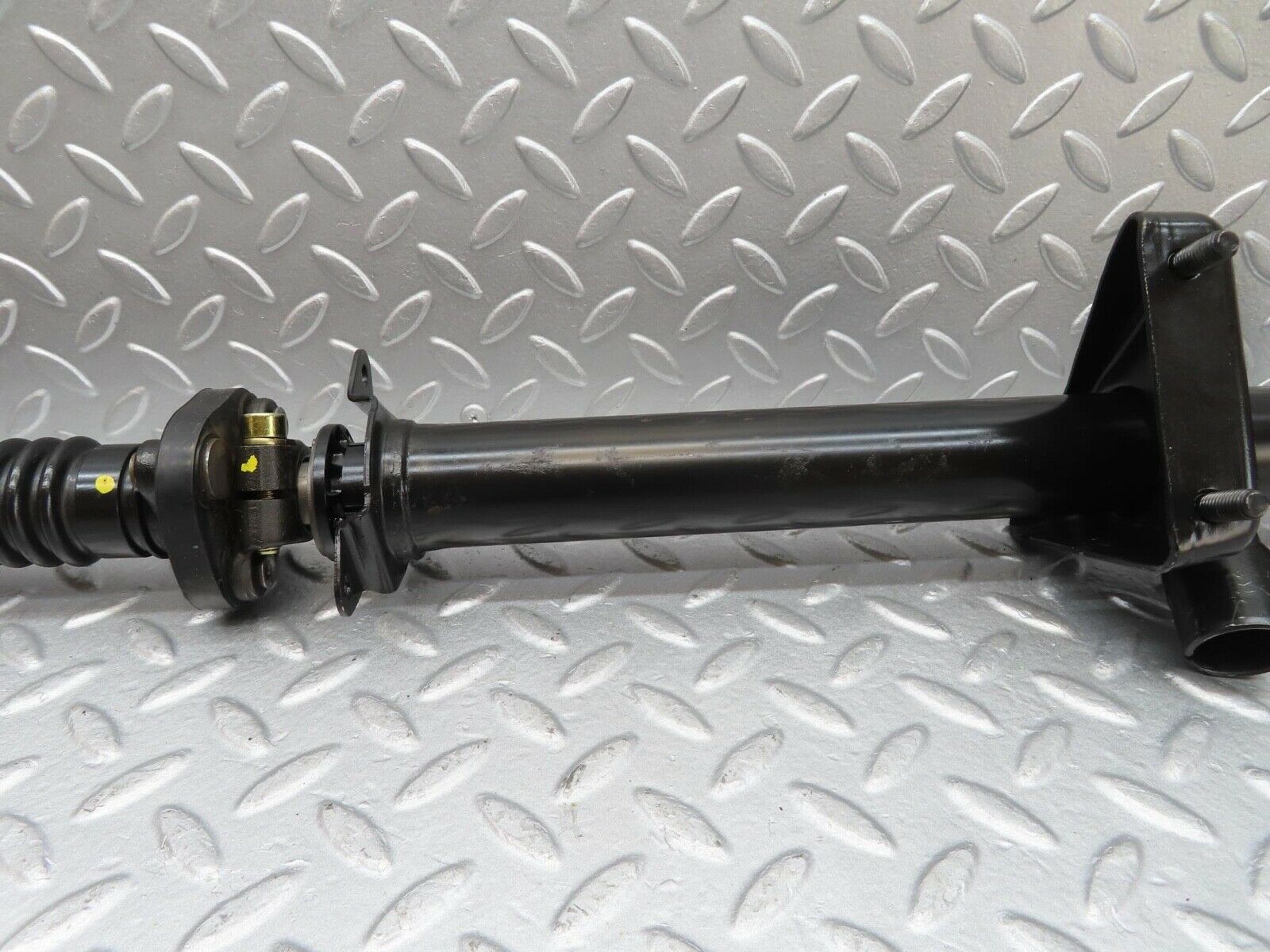 16084 Mercedes-Benz W123 280E Steering Column