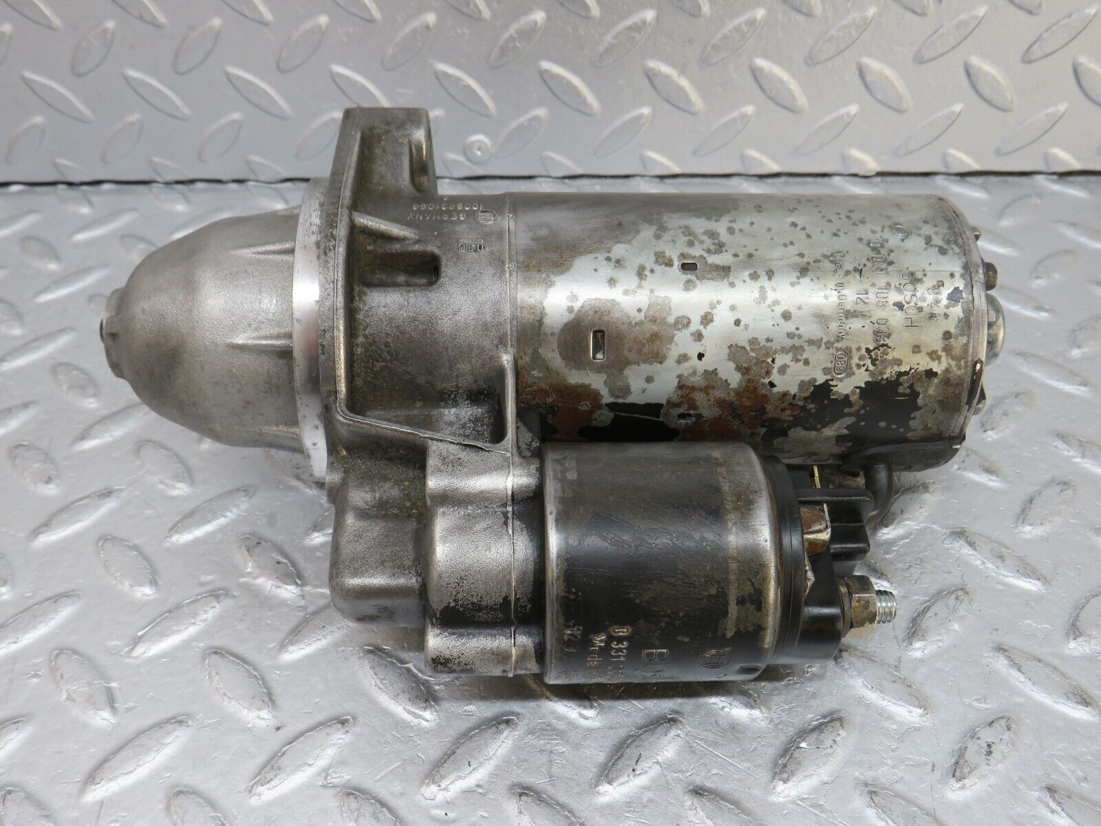 36668 Mercedes-Benz W201 190E 2.0L Starter Motor Bosch 0001108003 0331303053