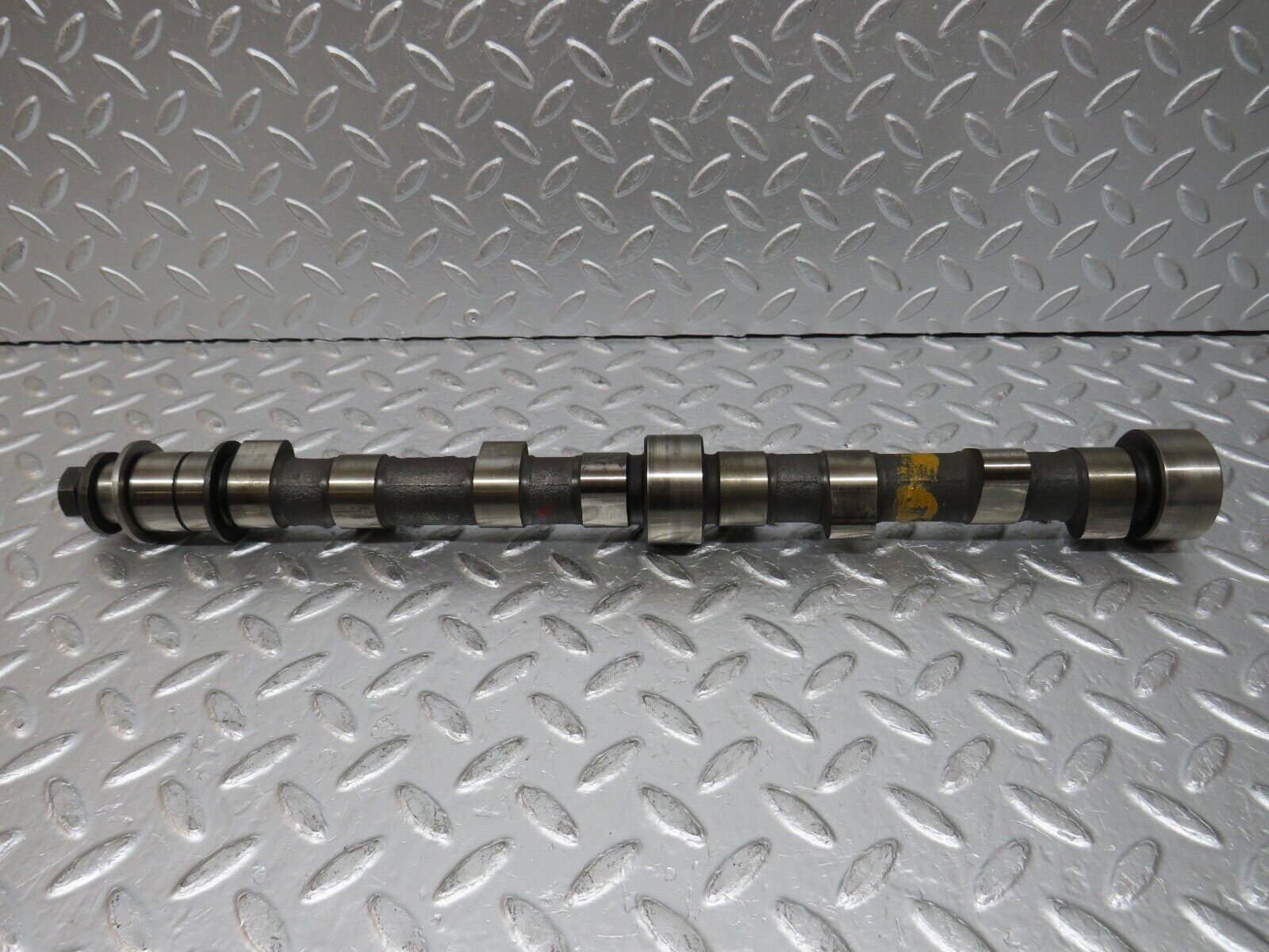 0878 Mercedes-Benz W123 240D Camshaft 6160510201