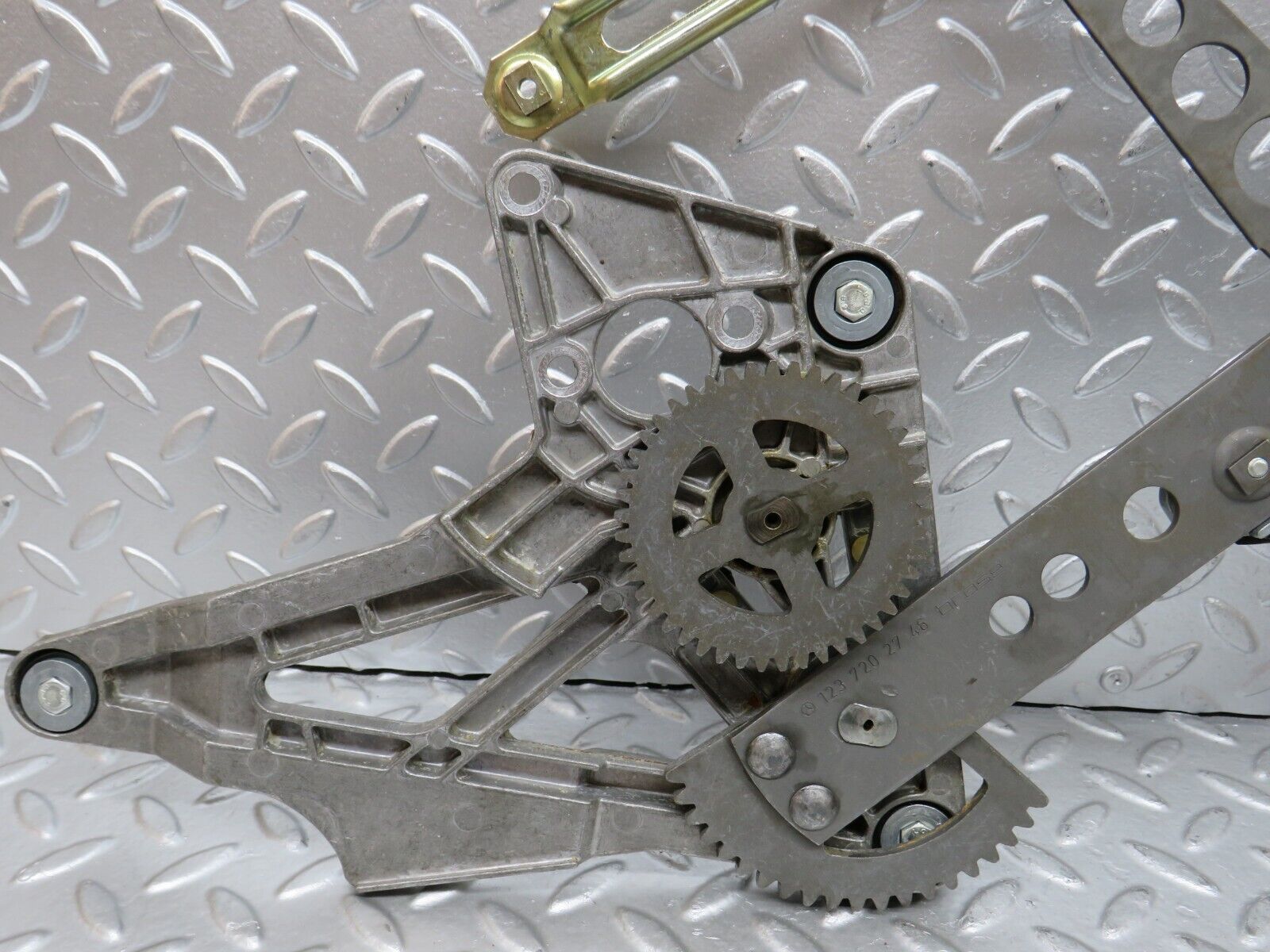 28016 Mercedes-Benz W123 280E Front Left Power Window Regulator 1237202746