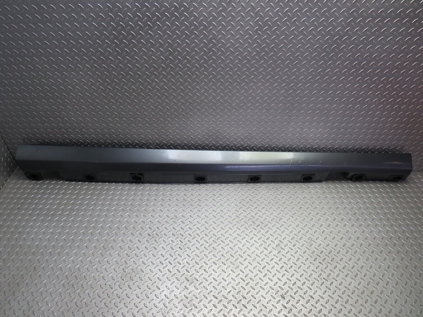 35284 Mercedes-Benz W221 Side Skirt Right Side 2216900240