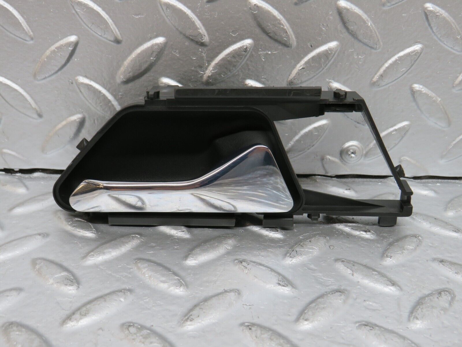 29347 Mercedes-Benz W124 230E Interior Door Handle Front Right 1247600261