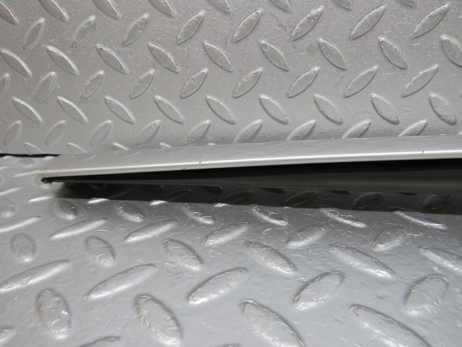 39355 Mercedes-Benz R129 320SL Coupe A Pillar Exterior Cover Trim Left 1296980118 1296980198