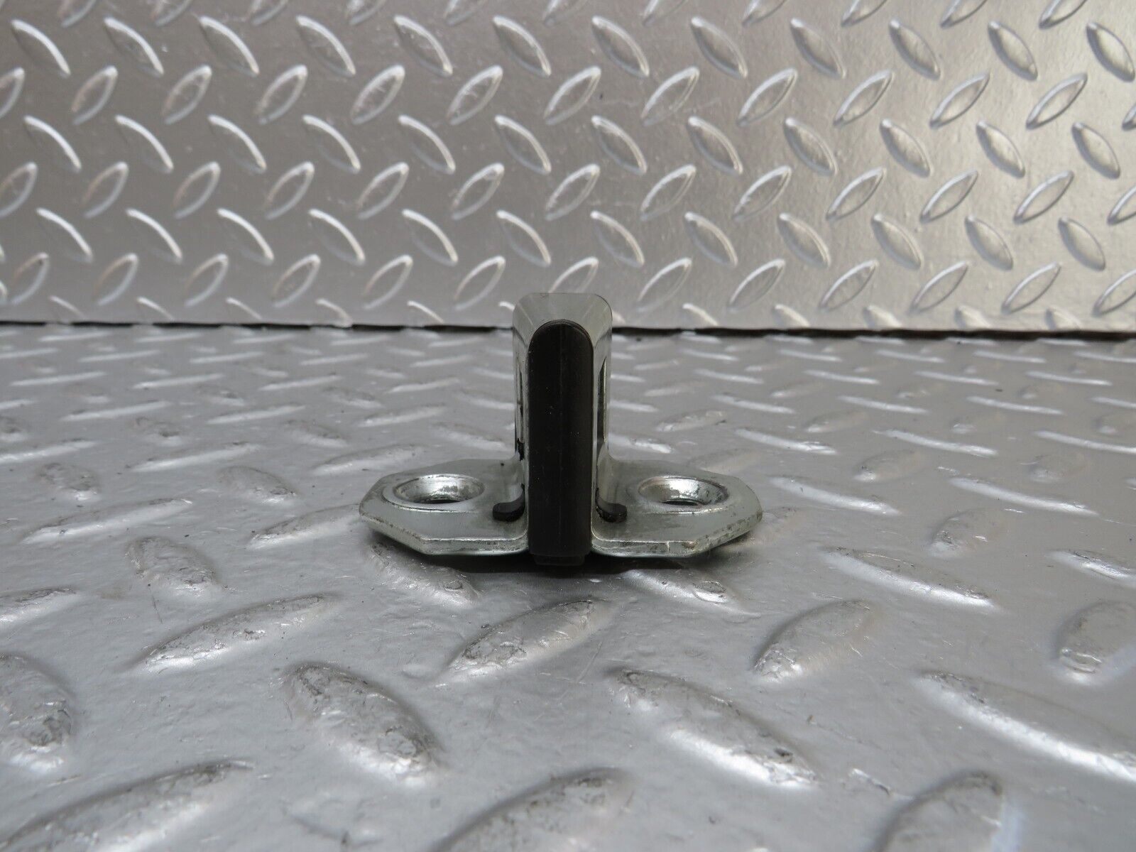 25032 Mercedes-Benz W140 S320 Door Lock Latch Left Side