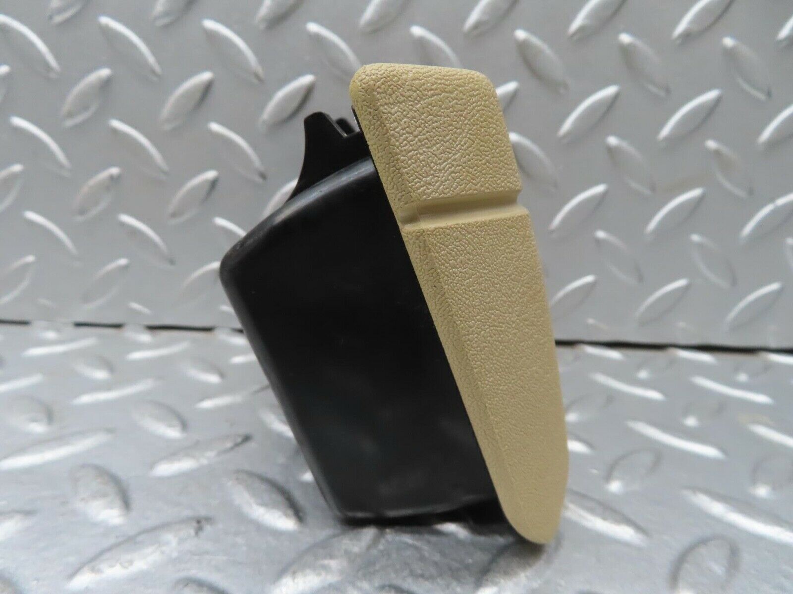 13557 Mercedes-Benz W123 200 Rear Door Ashtray