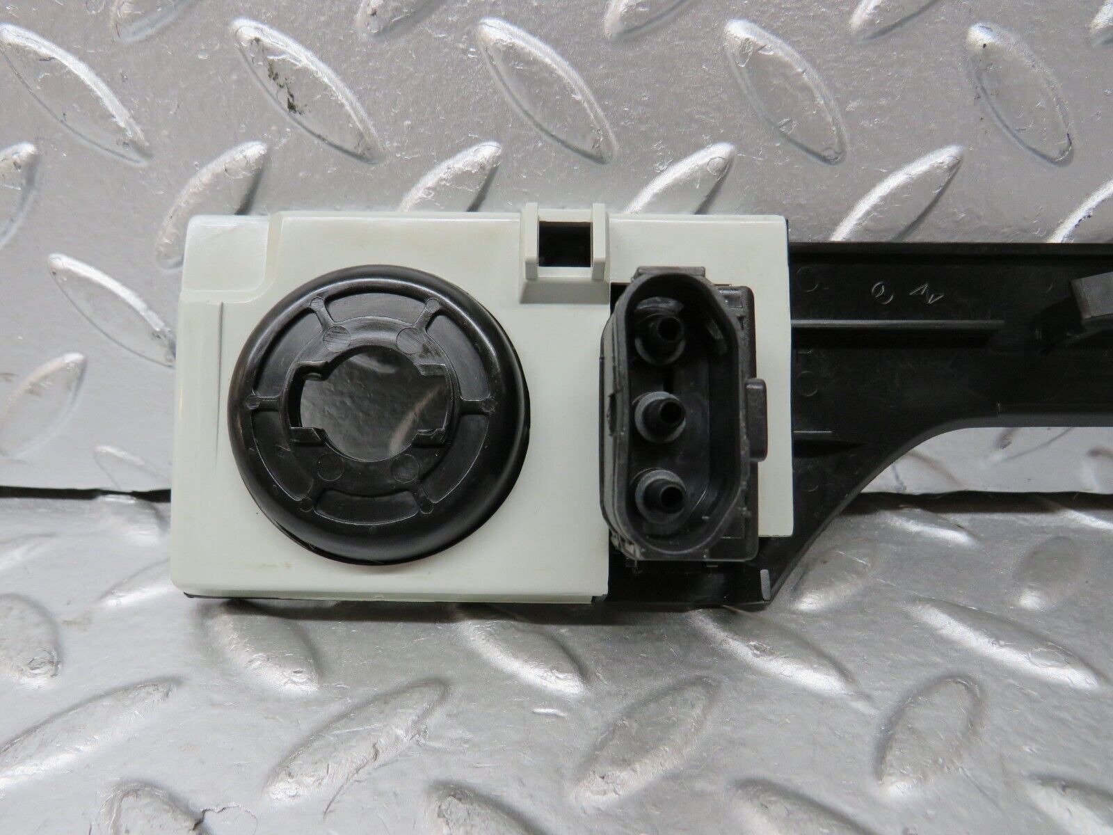 30290 Mercedes-Benz W124 230E Headlight Switch Cover Trim Surround 1248000673