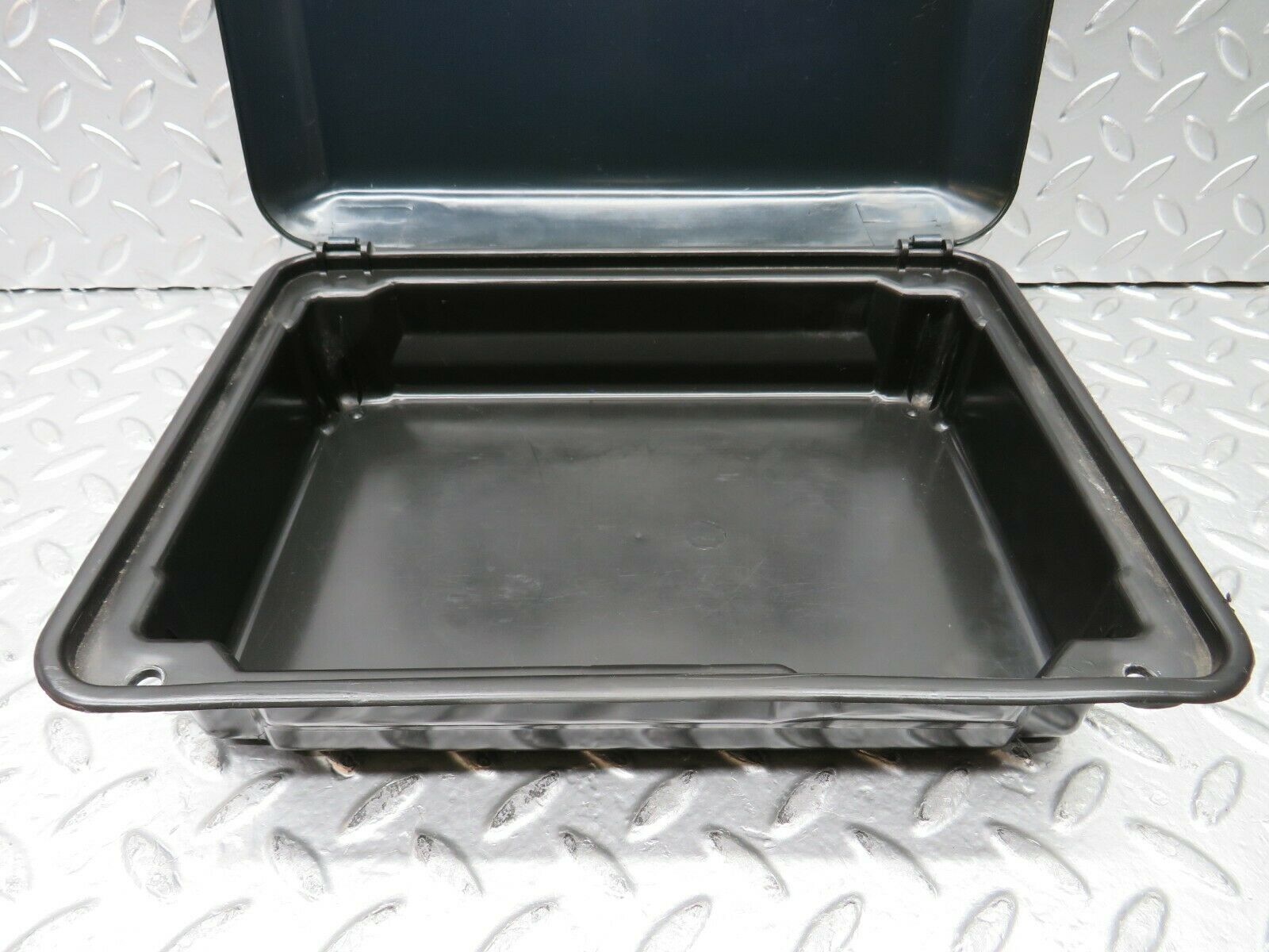 22962 Mercedes-Benz C123 230CE Coupe First Aid Box 1238650353