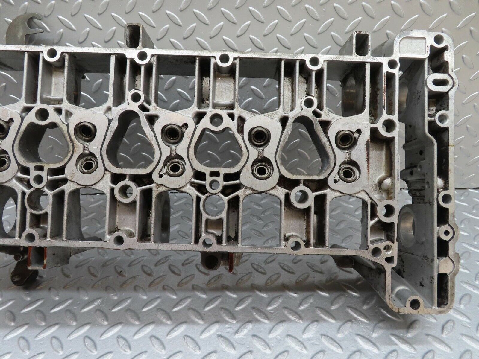 16071 Mercedes-Benz W123 280E Camshaft Bearing Casing 1100163304