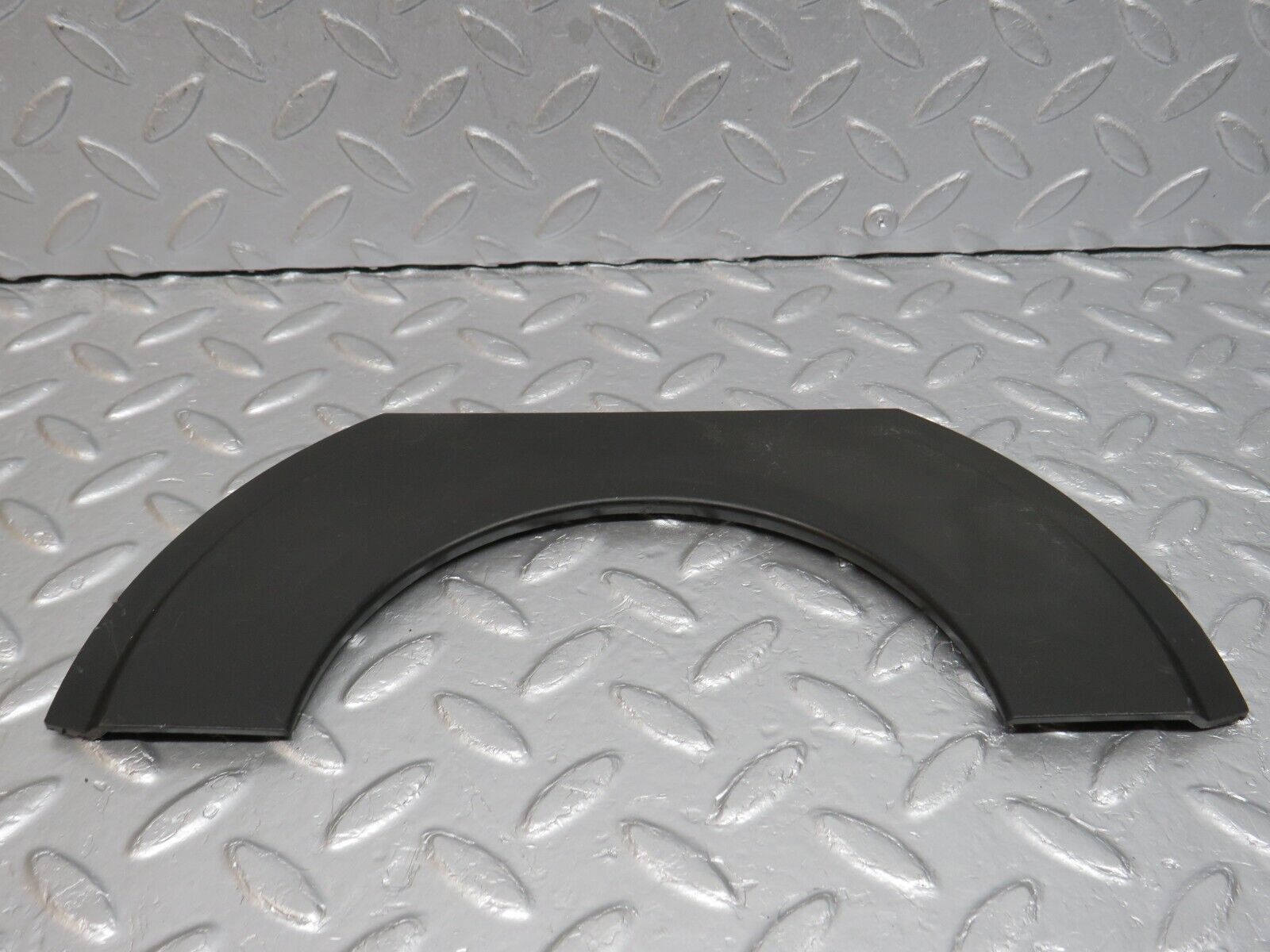 39765 Mercedes-Benz R129 320SL Coupe Windscreen Wiper Surround Trim