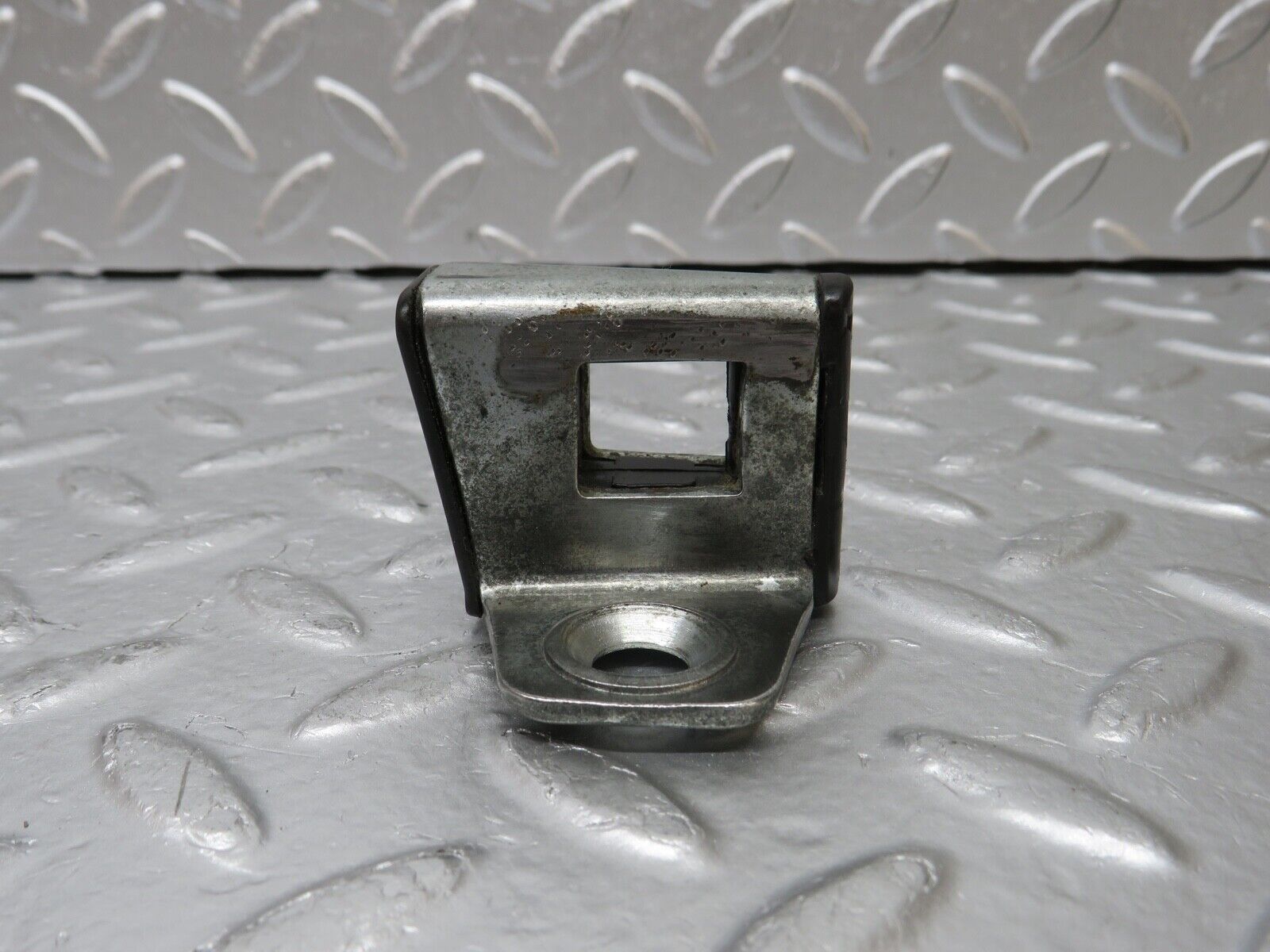 30477 Mercedes-Benz W124 230E Door Lock Latch