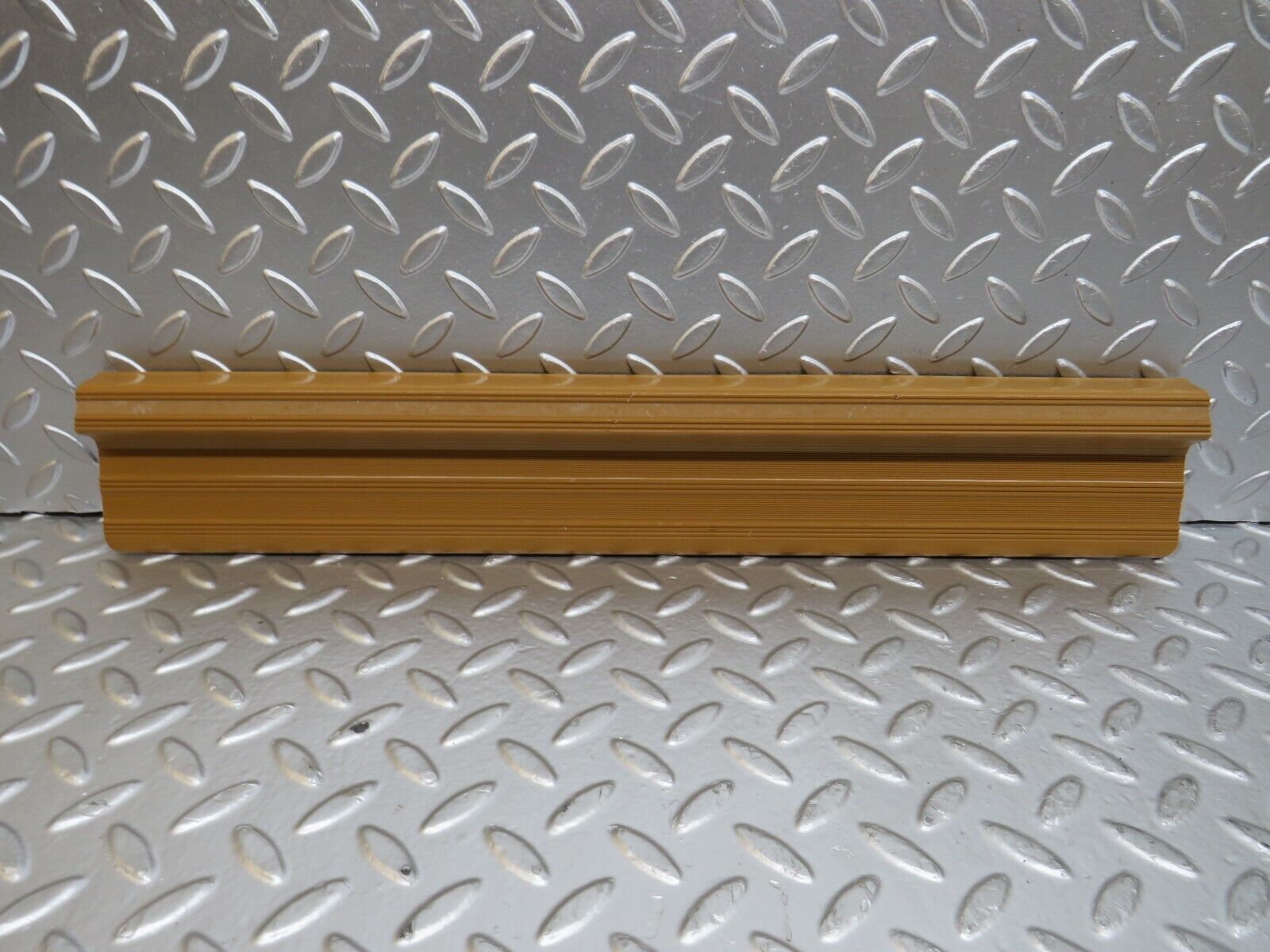 25433 Mercedes-Benz W123 200 Rear Right Door Sill