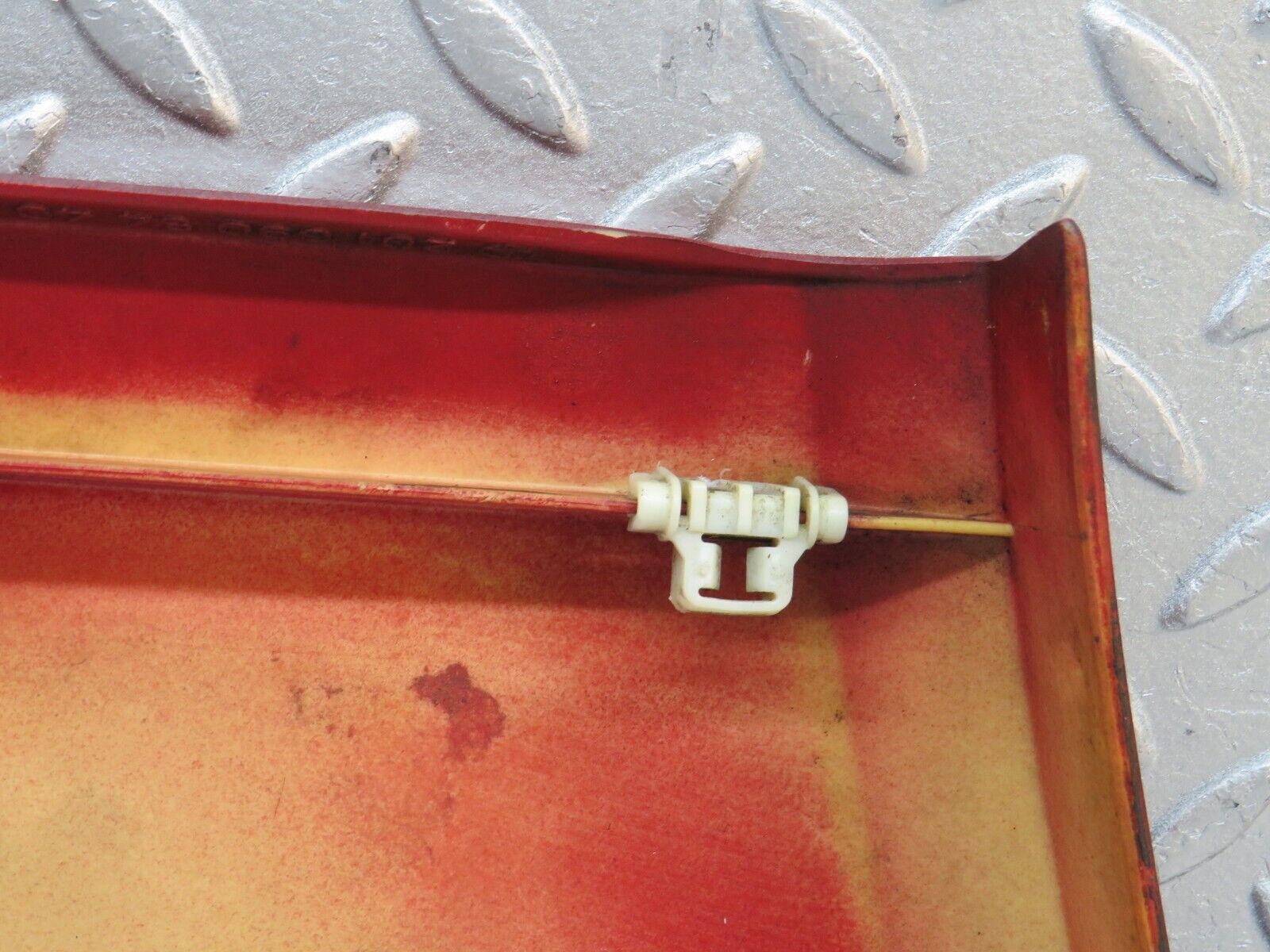 38692 Mercedes-Benz W201 190E 2.6L Front Right Fender Wing Moulding Trim 2016905440