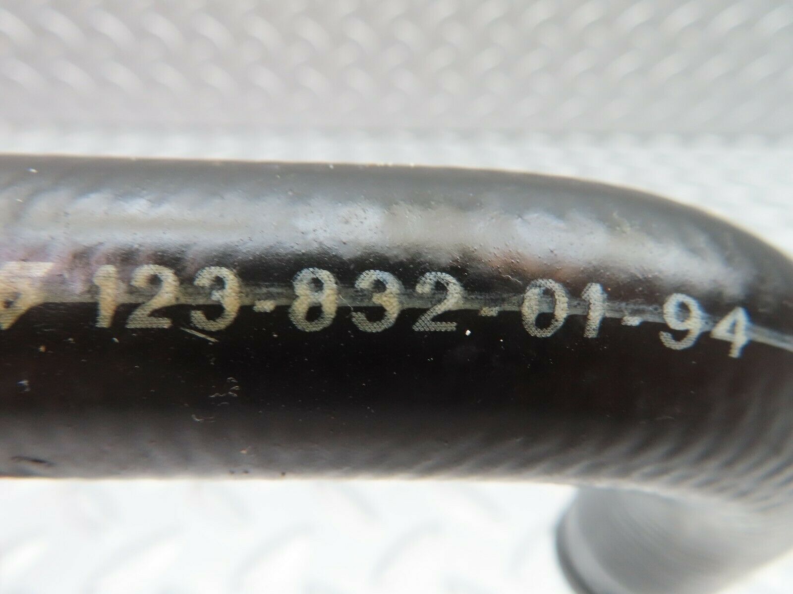 5702 Mercedes-Benz W123 200 Heater Valve Hose 1238320194