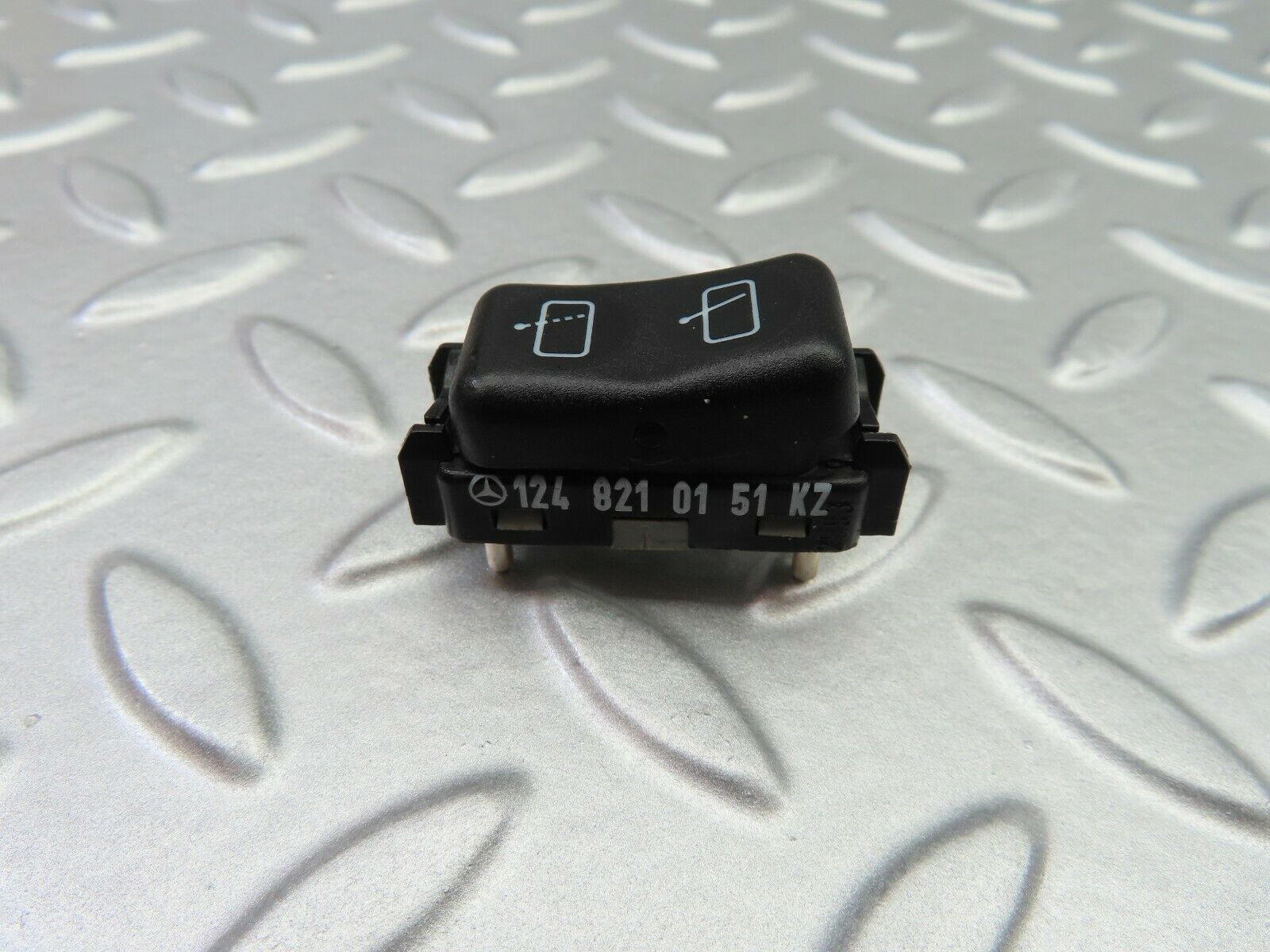 6469 Mercedes-Benz S124 E220 Wagon Windscreen Wiper Switch 1248210151