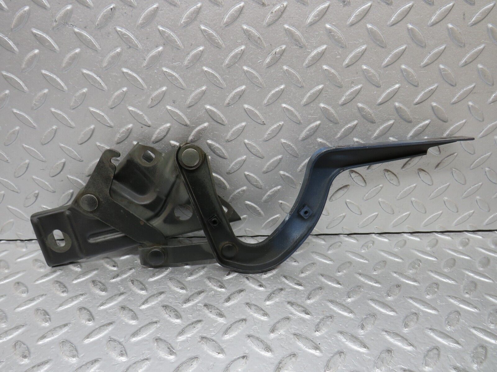 37415 Mercedes-Benz W109 300SEL Trunk Lid Hinge Right Side