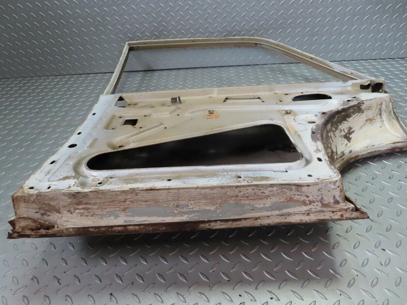 12553 Mercedes-Benz W108 Rear Right Door