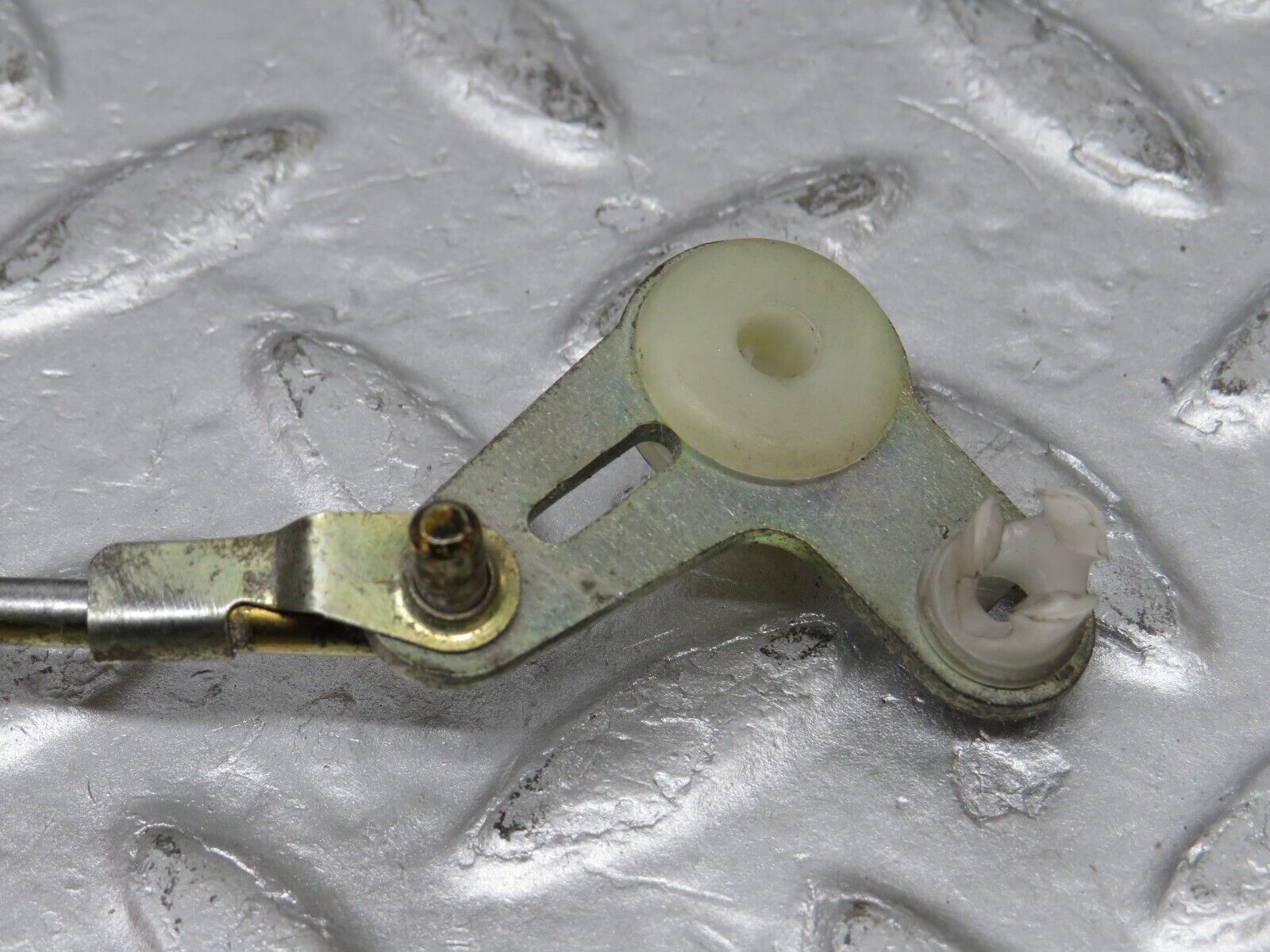 36210 Mercedes-Benz W126 420SE Rear Door Lock Knob Pair