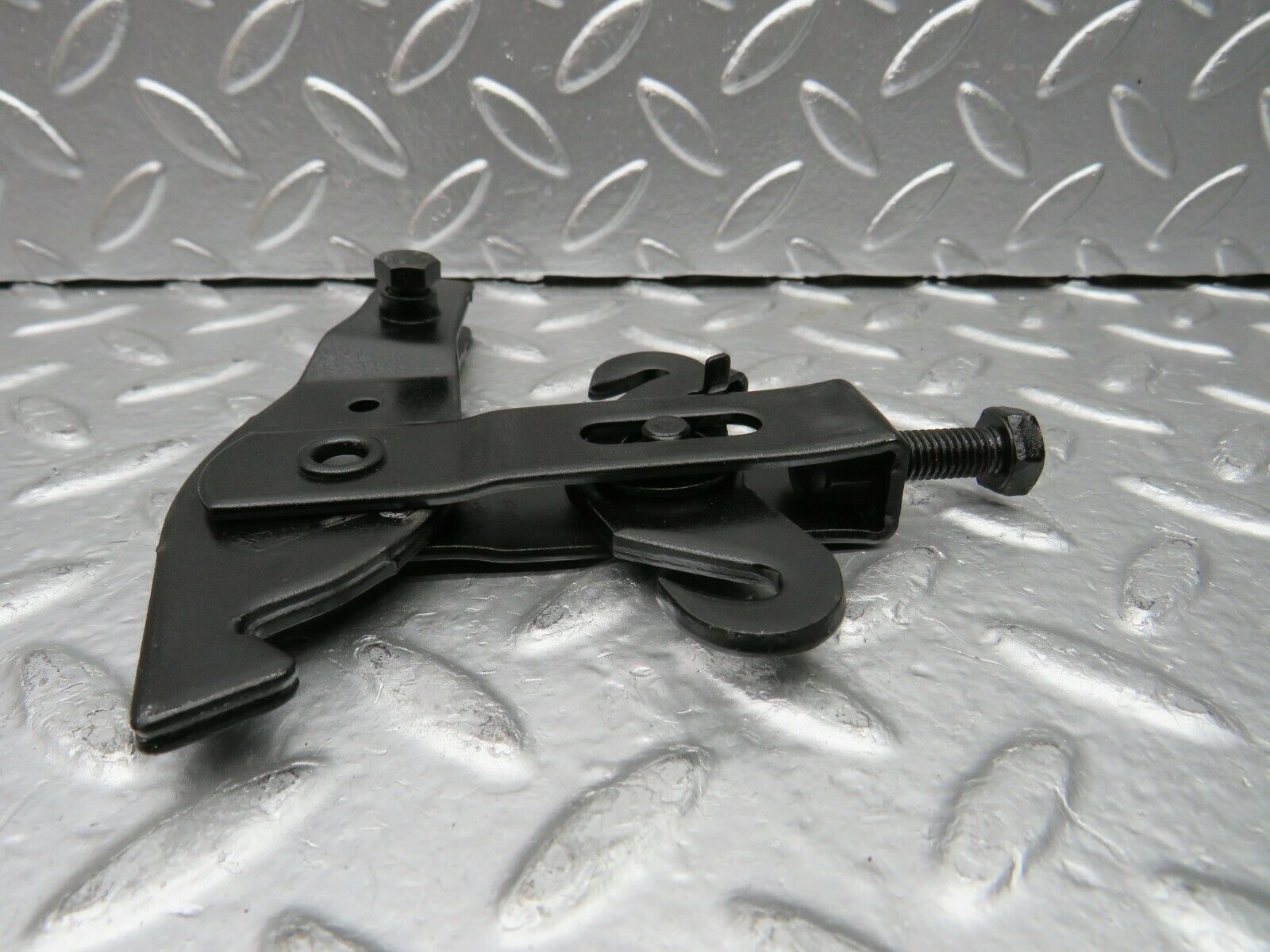 22585 Mercedes-Benz C124 E220 Coupe Handbrake Regulator