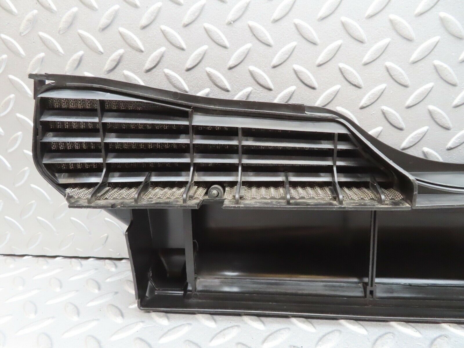 17105 Mercedes-Benz R129 300SL Coupe Cabin Filter Housing 1298300053