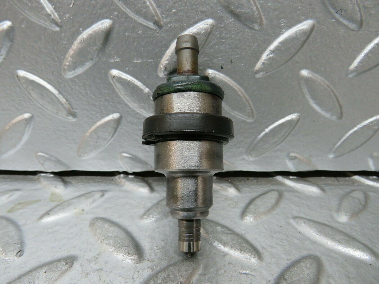 23668 Mercedes-Benz W114 280E Fuel Injector Bosch 0280150014