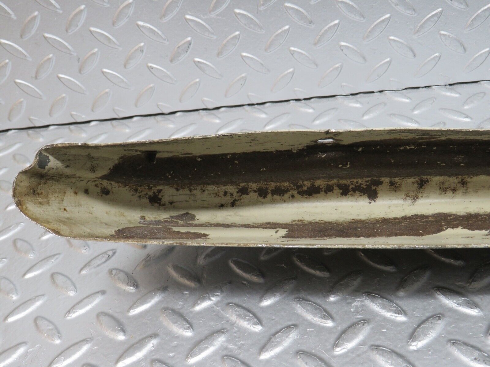 0406 Mercedes-Benz W108 280SE Front Upper Bumper Left