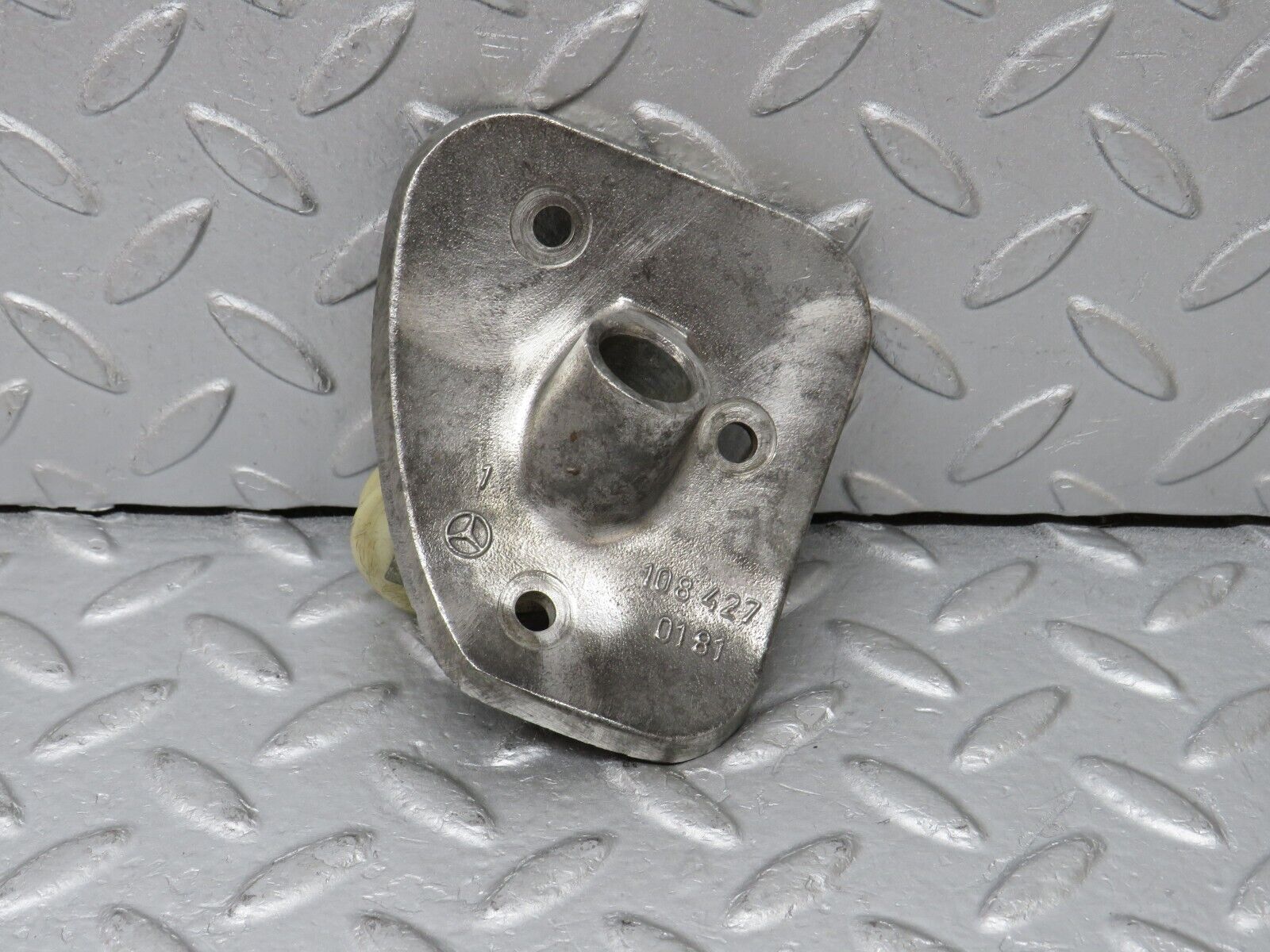 35822 Mercedes-Benz W108 Handbrake Cable Regulator 1084270181