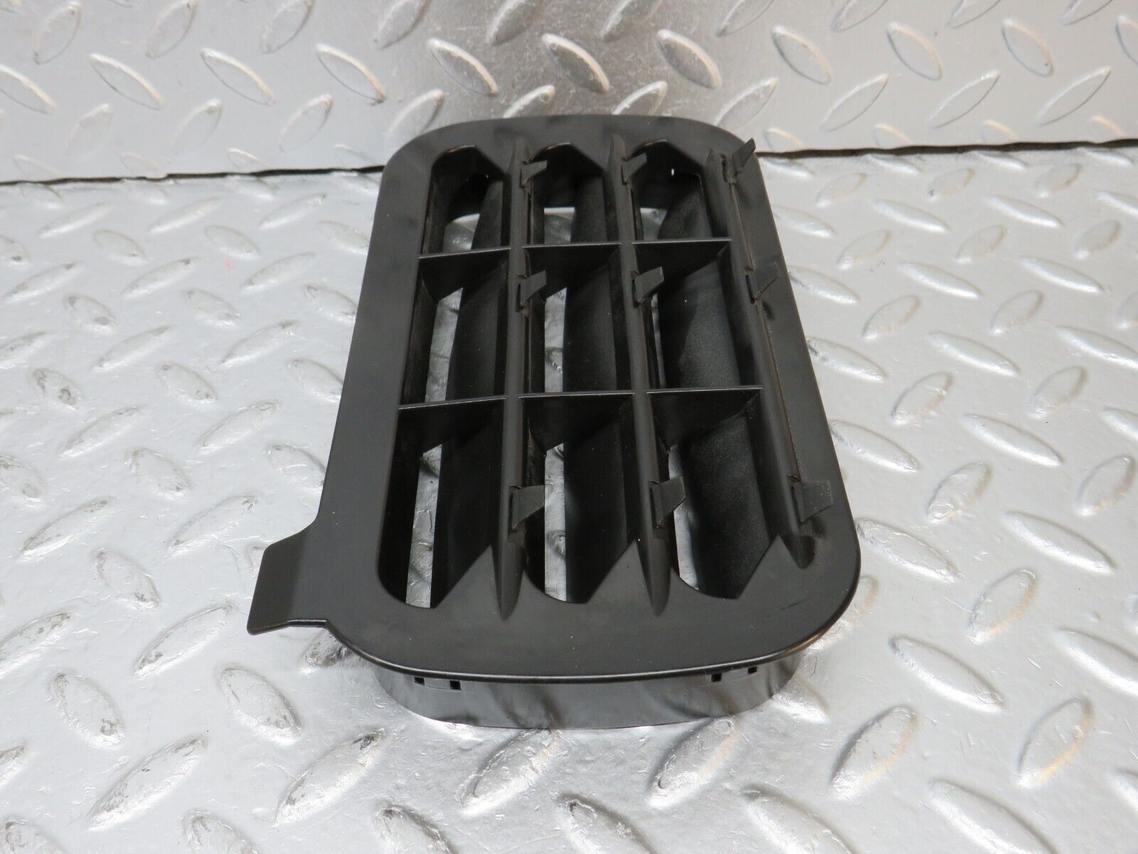 39682 Mercedes-Benz R129 320SL Coupe Air Intake Vent 1248370230 1248370242