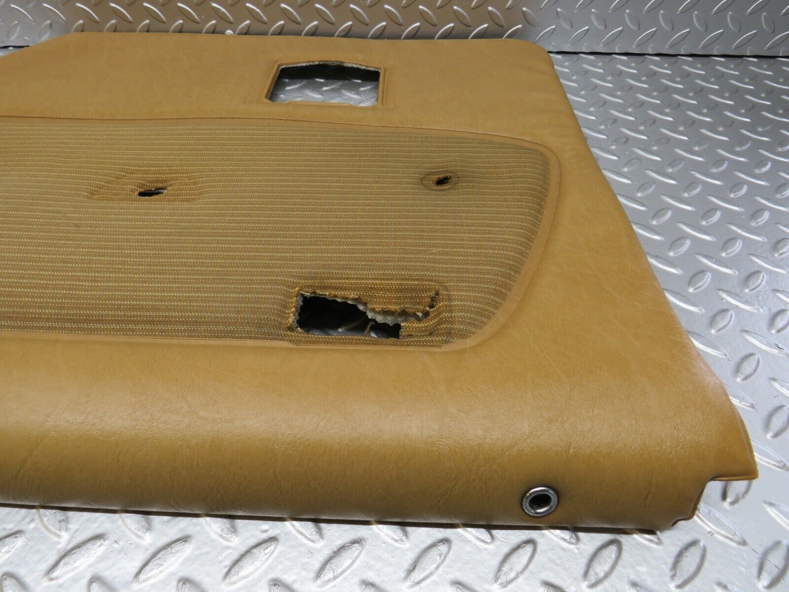 25464 Mercedes-Benz W123 200 Rear Right Door Card Palomino