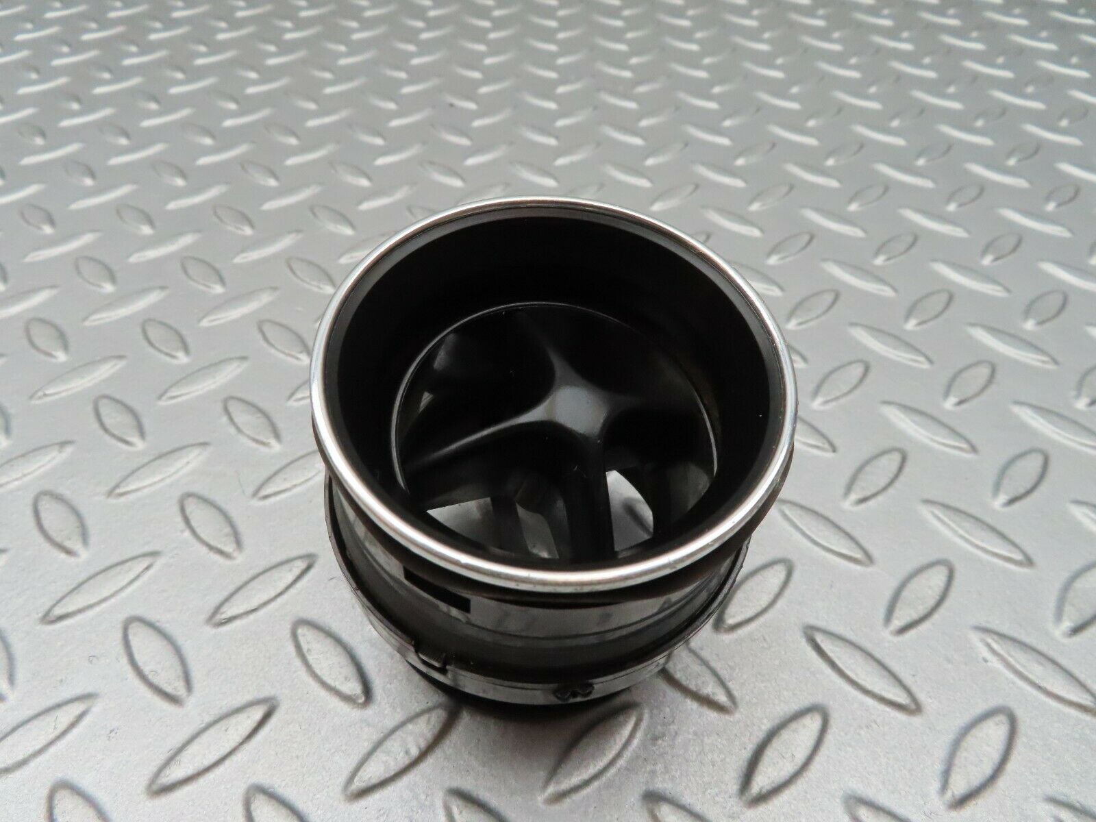 3803 Mercedes-Benz S123 200T Wagon Dashboard Air Vent 1238300054