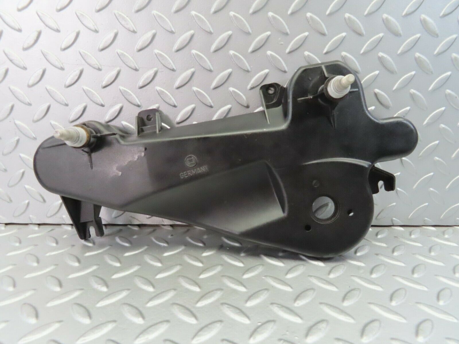 7464 Mercedes-Benz W116 450SE LHD Wiper Linkage Mechanism