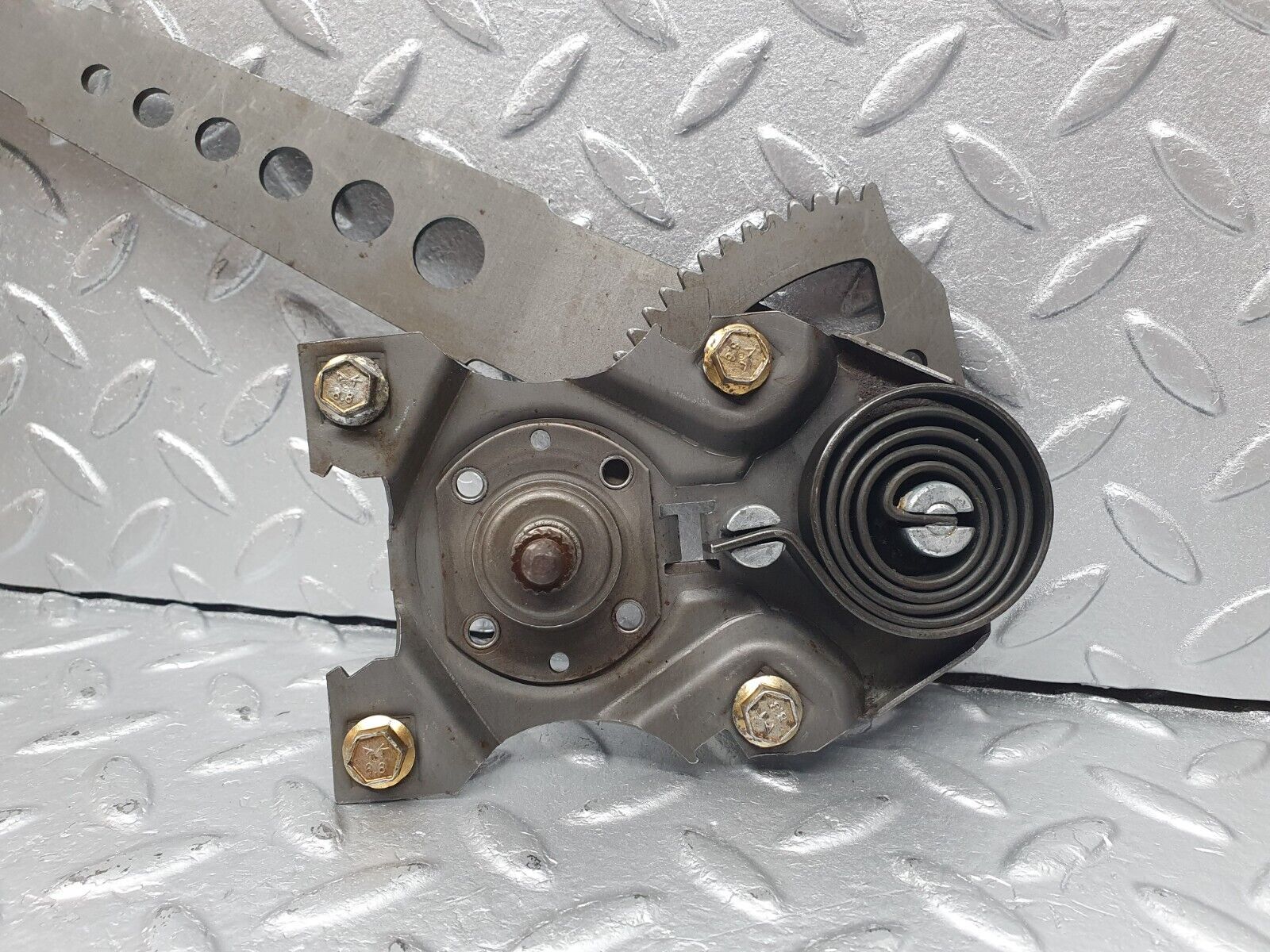 40729 Mercedes-Benz W123 300D Rear Left Manual Window Regulator 1237301946