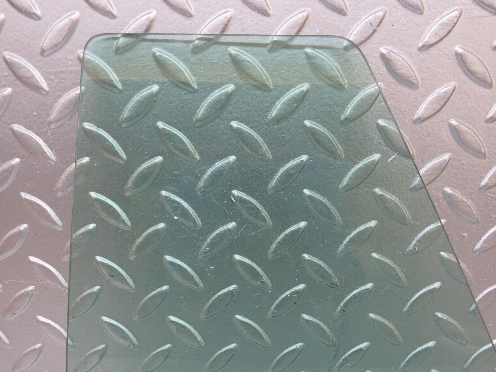 27637 Mercedes-Benz S124 300TE Wagon Rear Left Quarter Window Glass