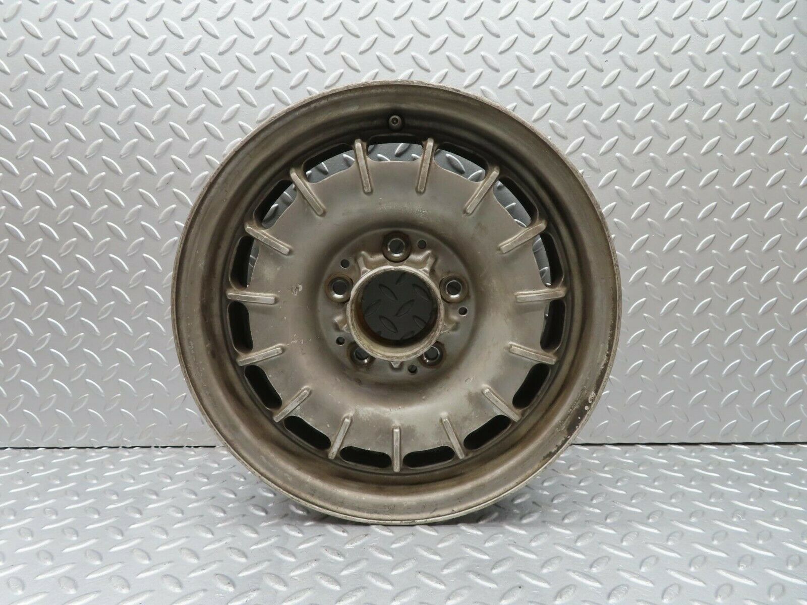 12106 Mercedes-Benz Alloy Wheel Mexican Hat 6Jx14H2 ET30 1264001902