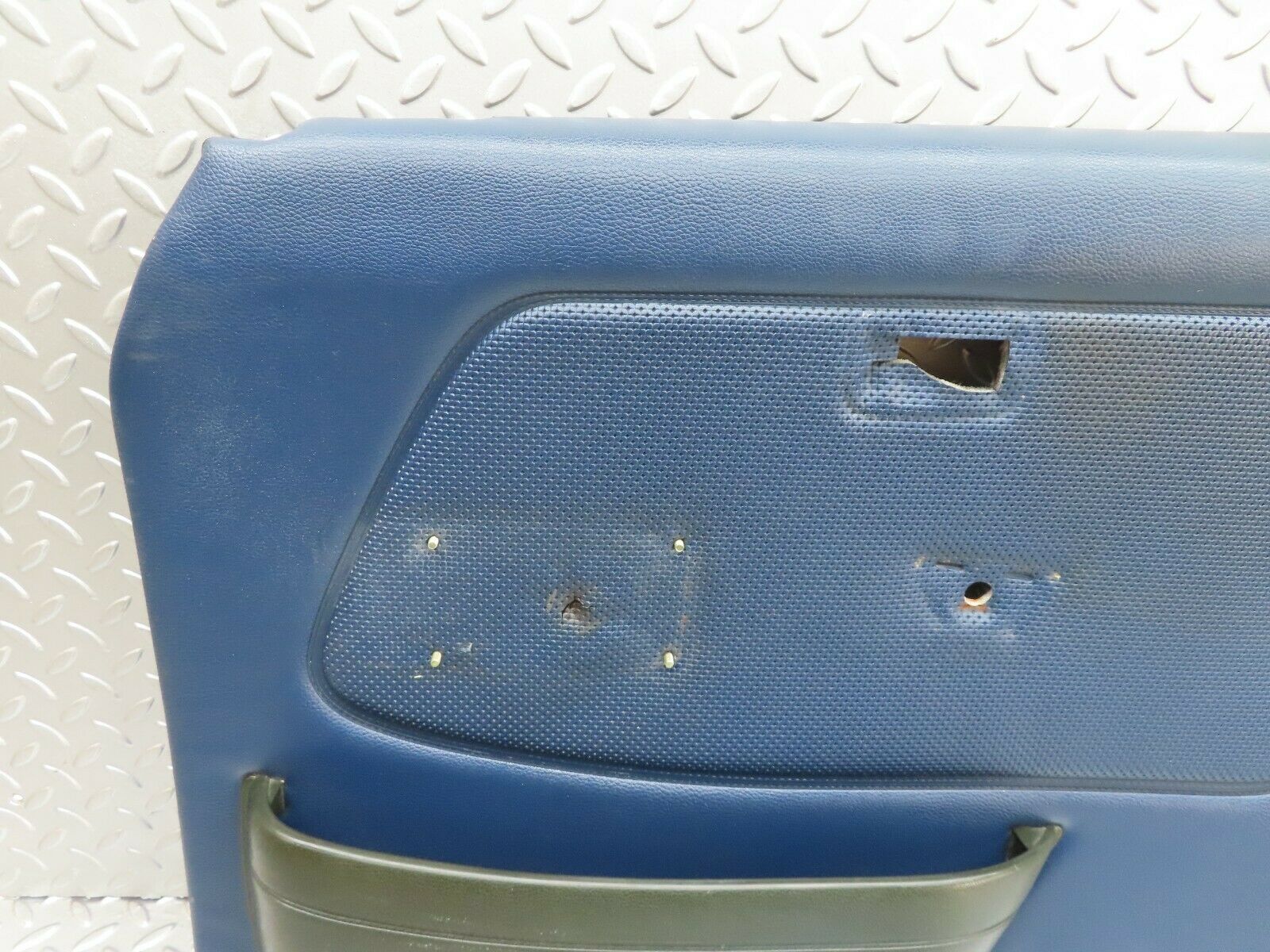 18025 Mercedes-Benz W123 200 Front Right Door Card Blue