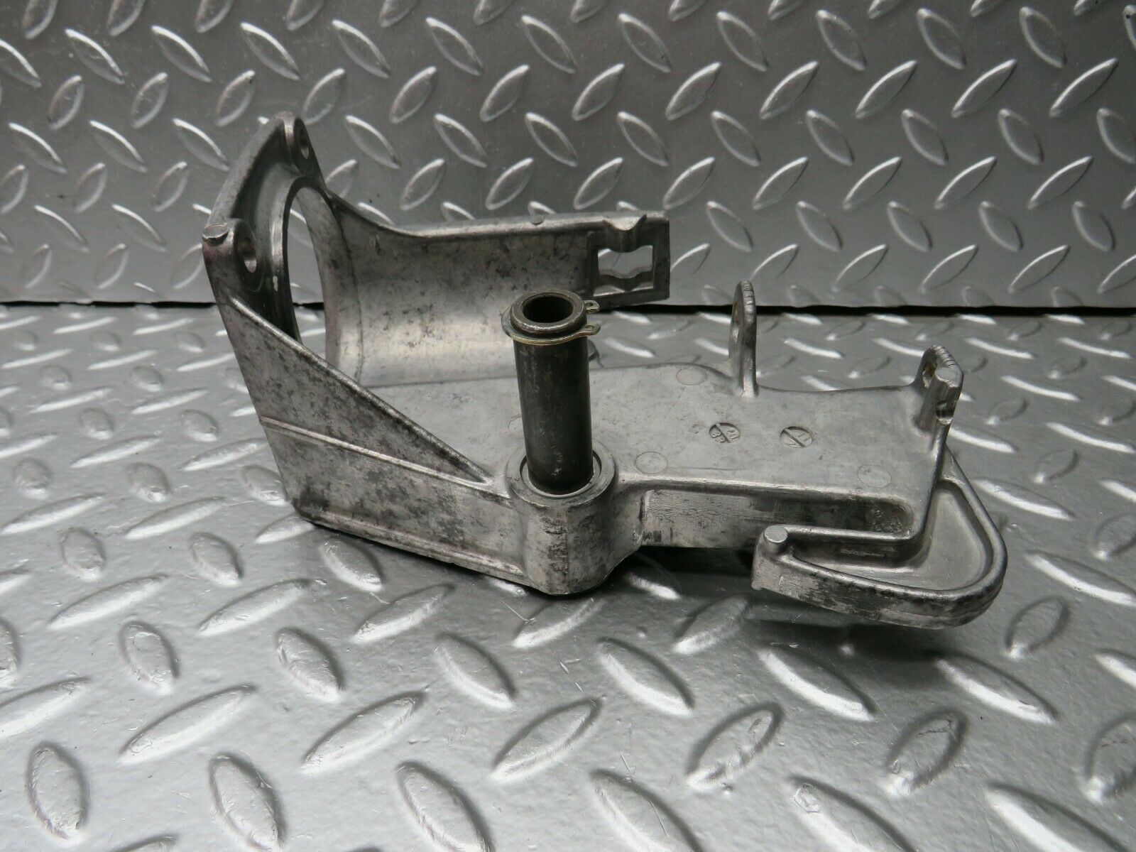 24088 Mercedes-Benz W123 280E Brake Pedal Bracket 1232900219