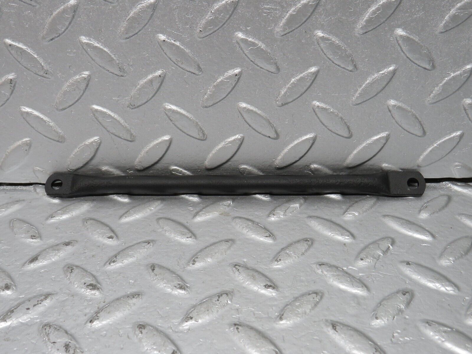 40515 Mercedes-Benz W110 230 Air Intake Manifold Support Bracket