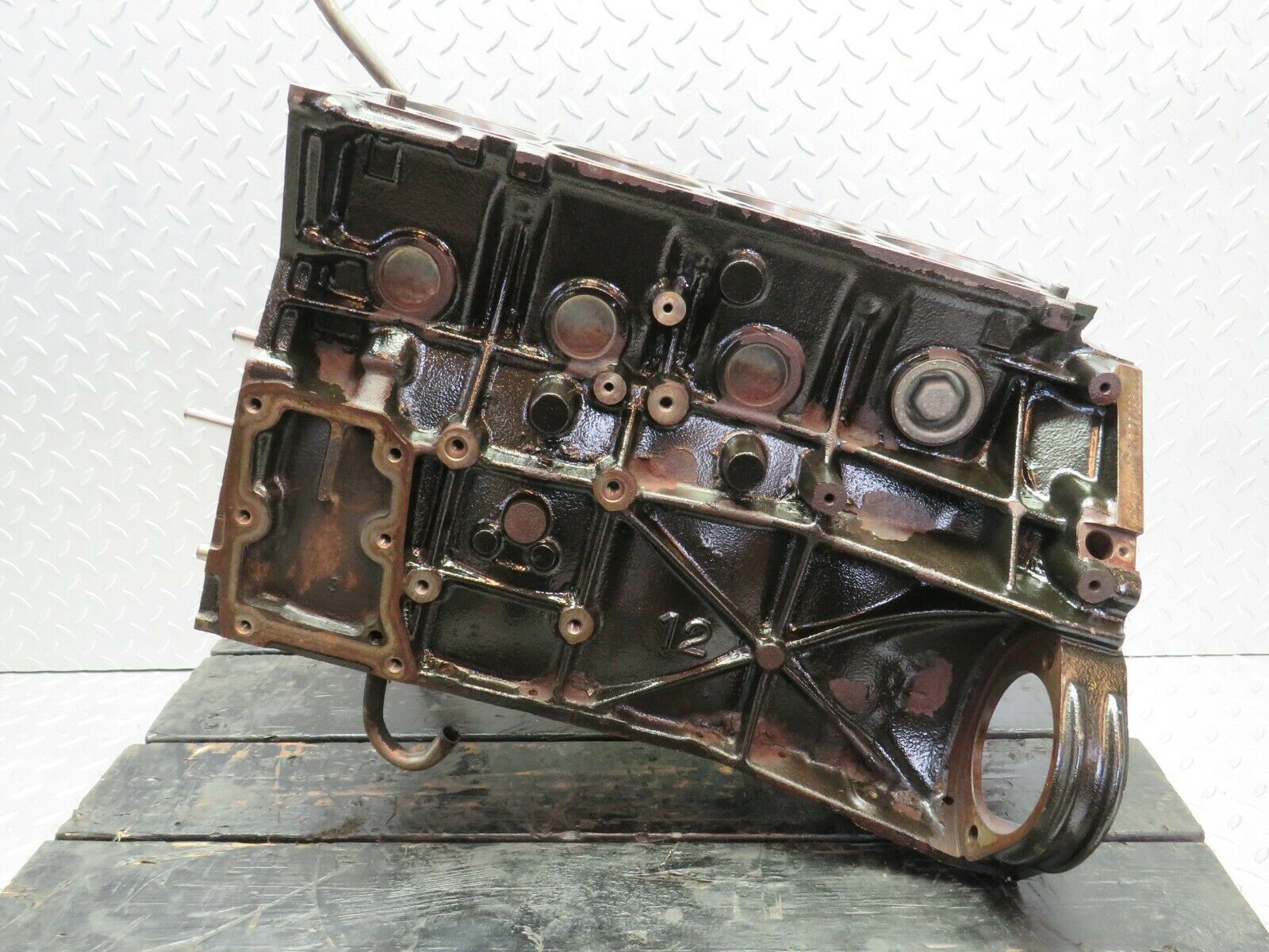 22642 Mercedes-Benz C124 E220 Coupe Engine Block 1110111201 M111.960